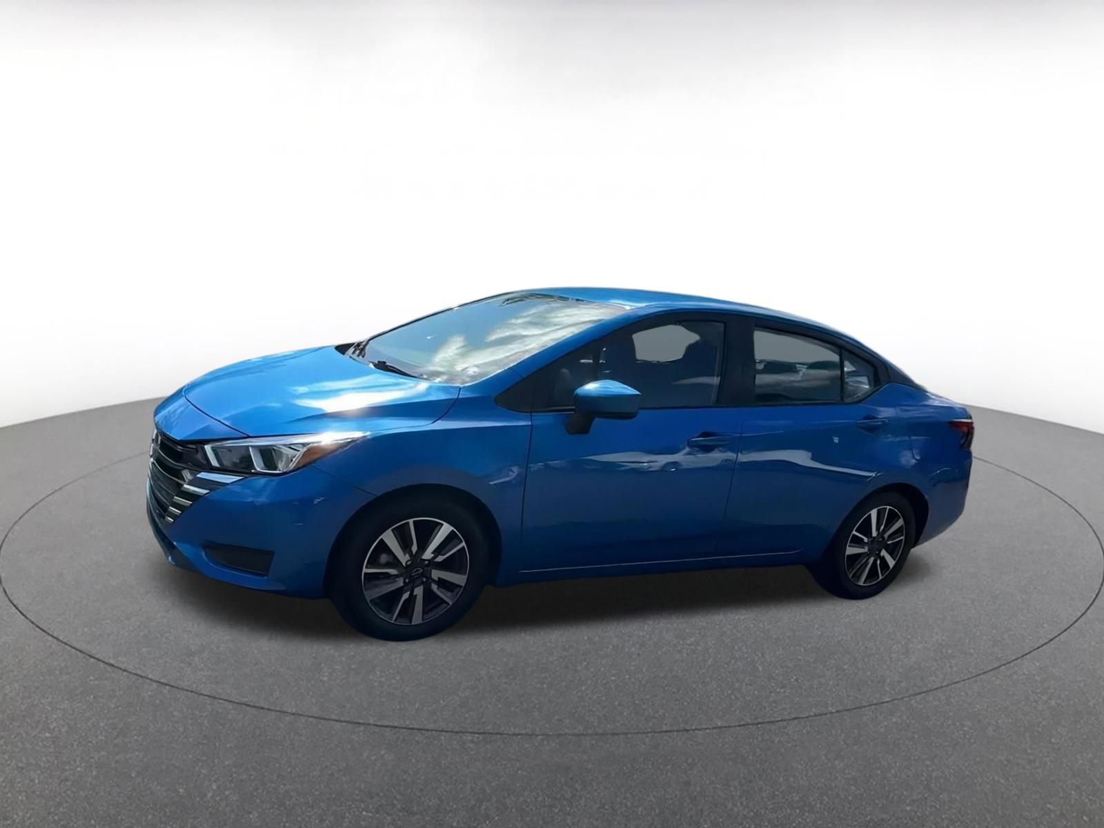 2023 Nissan Versa 1.6 SV 6