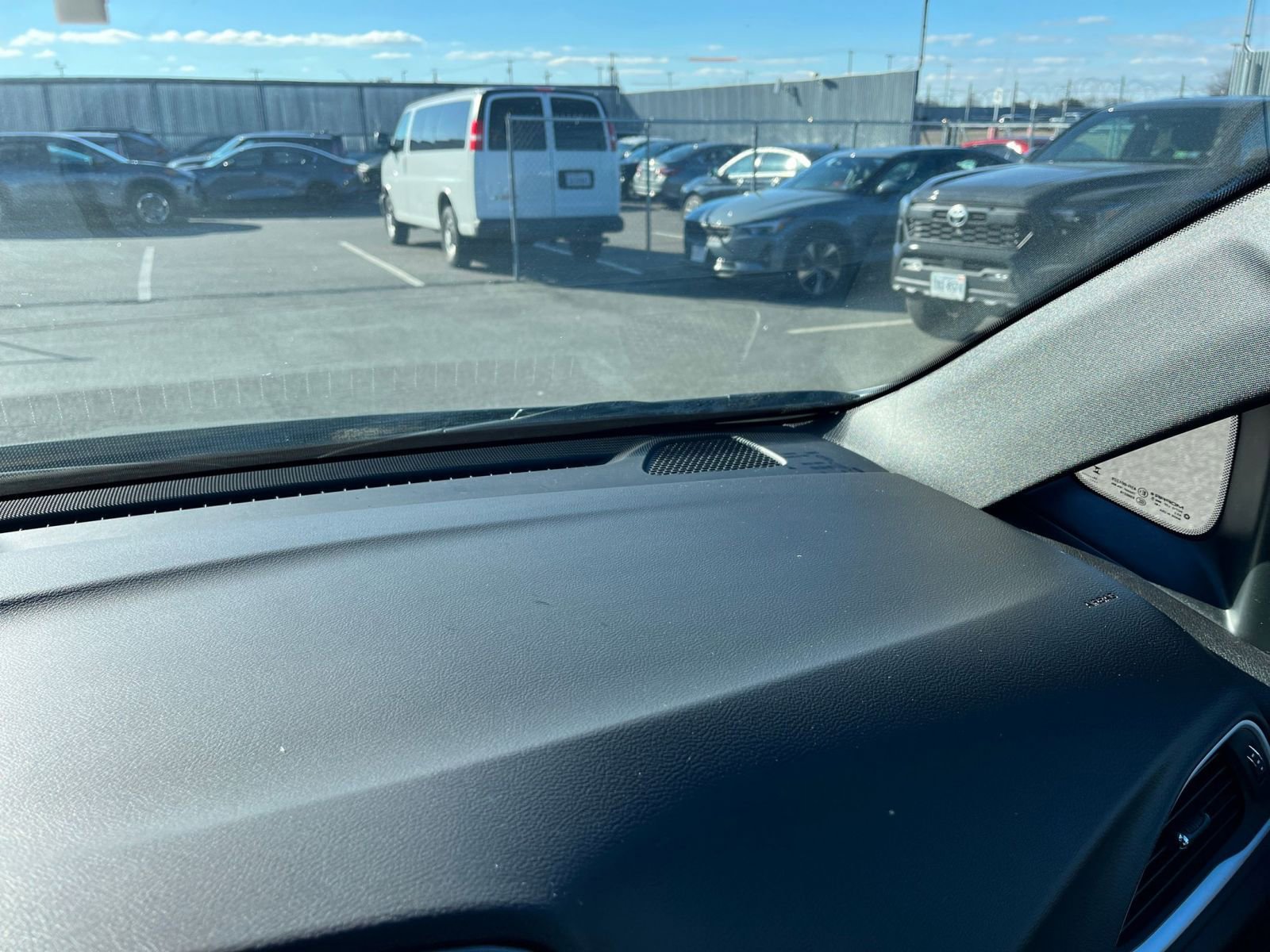 Thumbnail: 2025 Chrysler Pacifica - 35