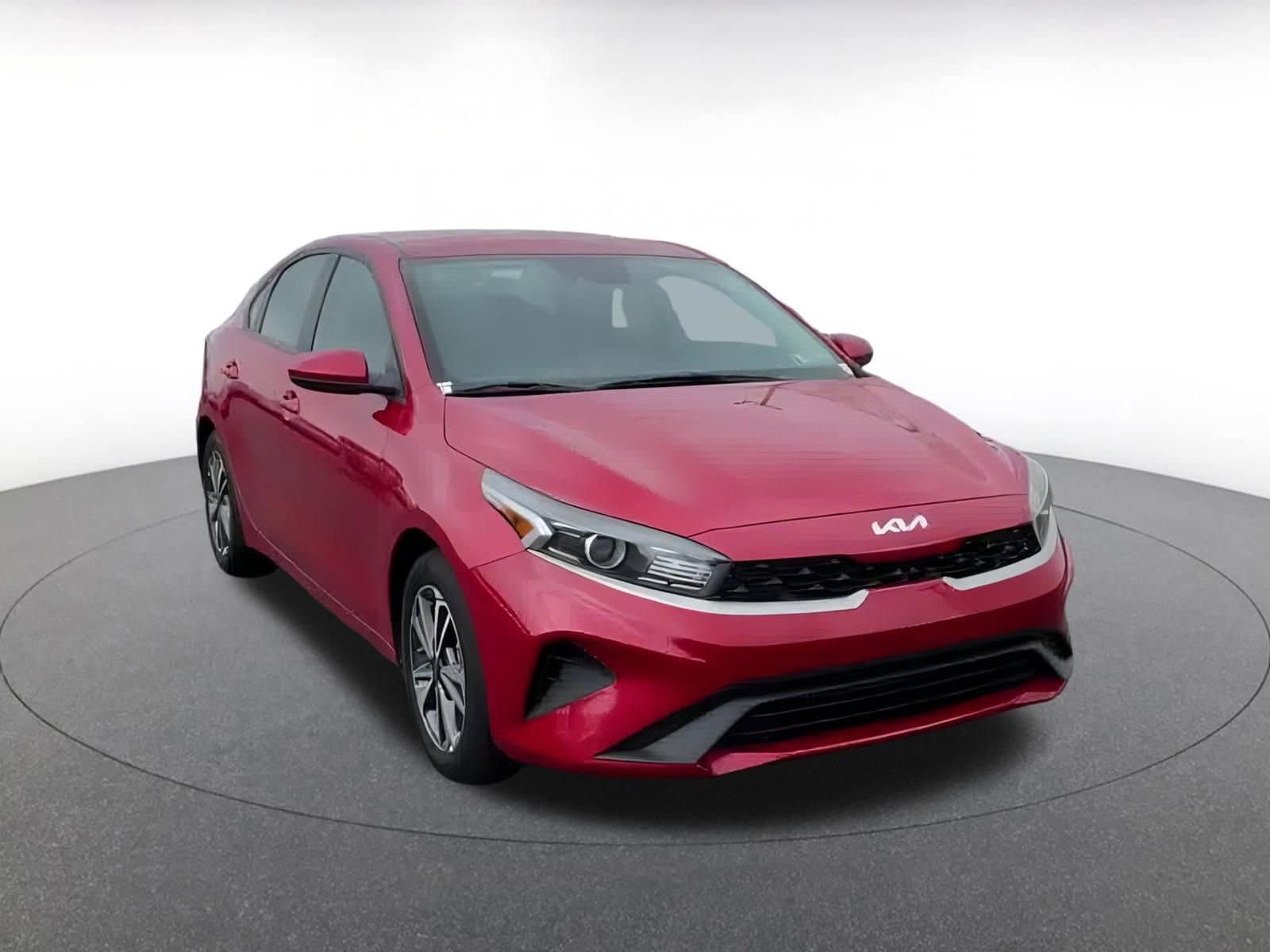 Thumbnail: 2023 Kia Forte - 3