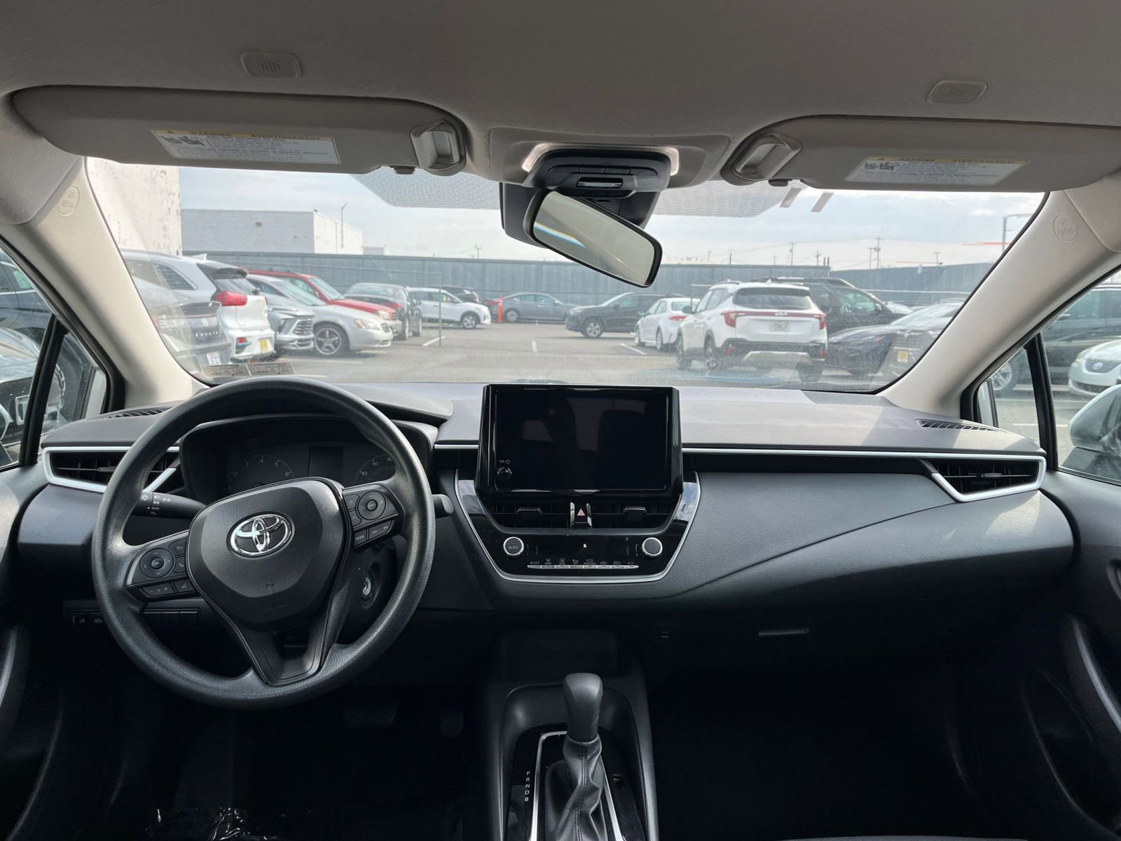 Thumbnail: 2025 Toyota Corolla - 32