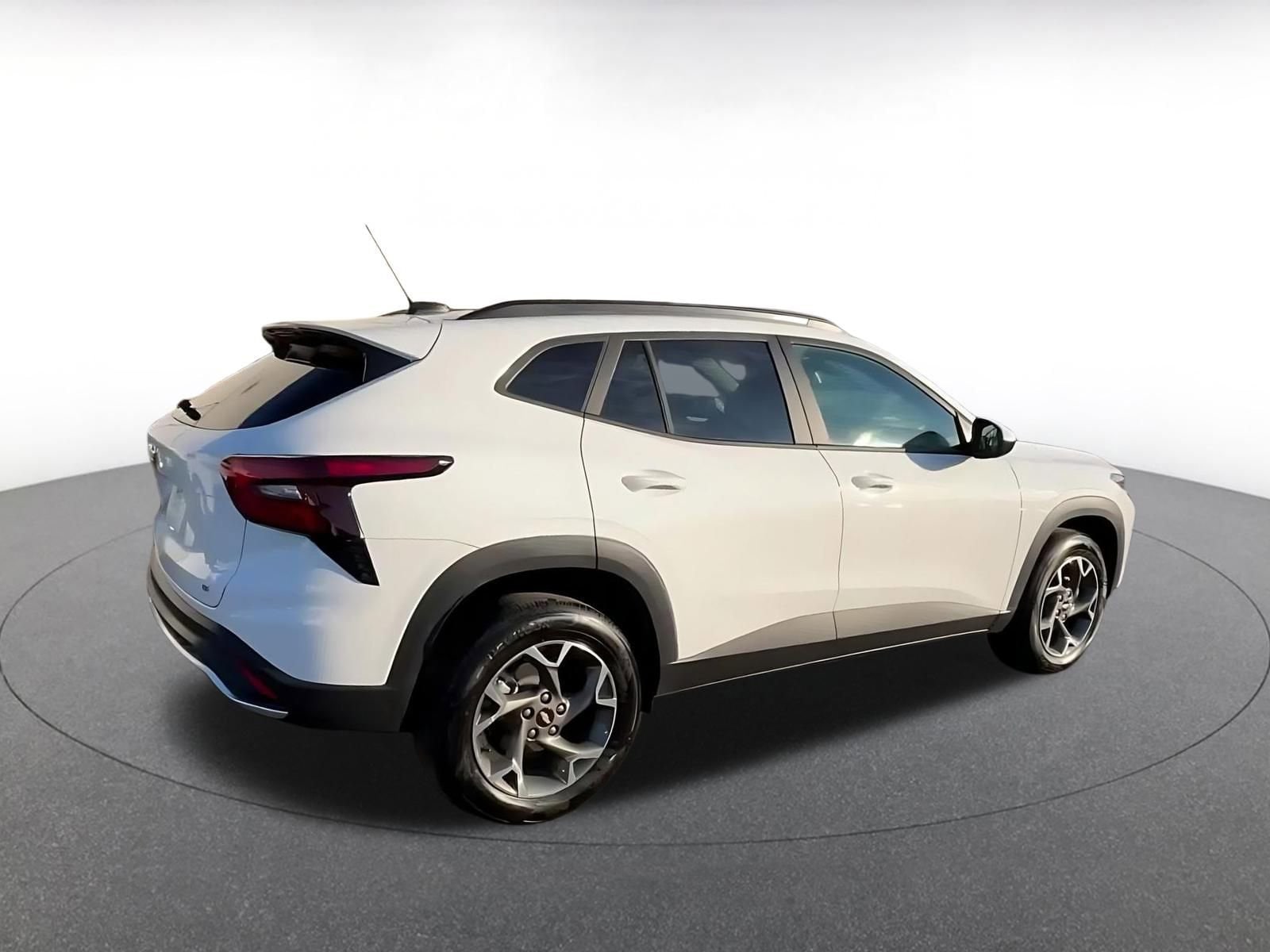 Thumbnail: 2025 Chevrolet Trax - 15