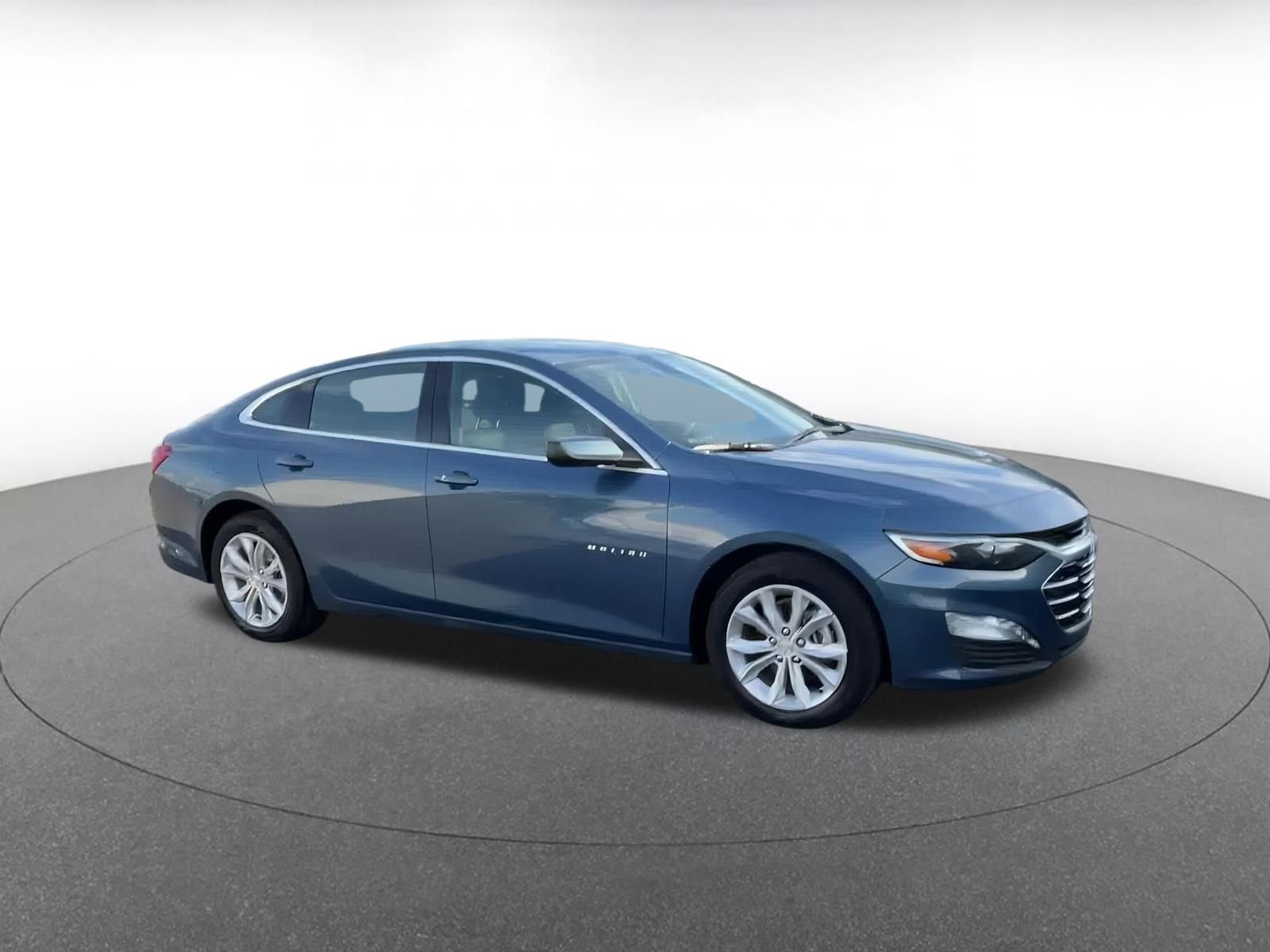 2024 Chevrolet Malibu LT 2
