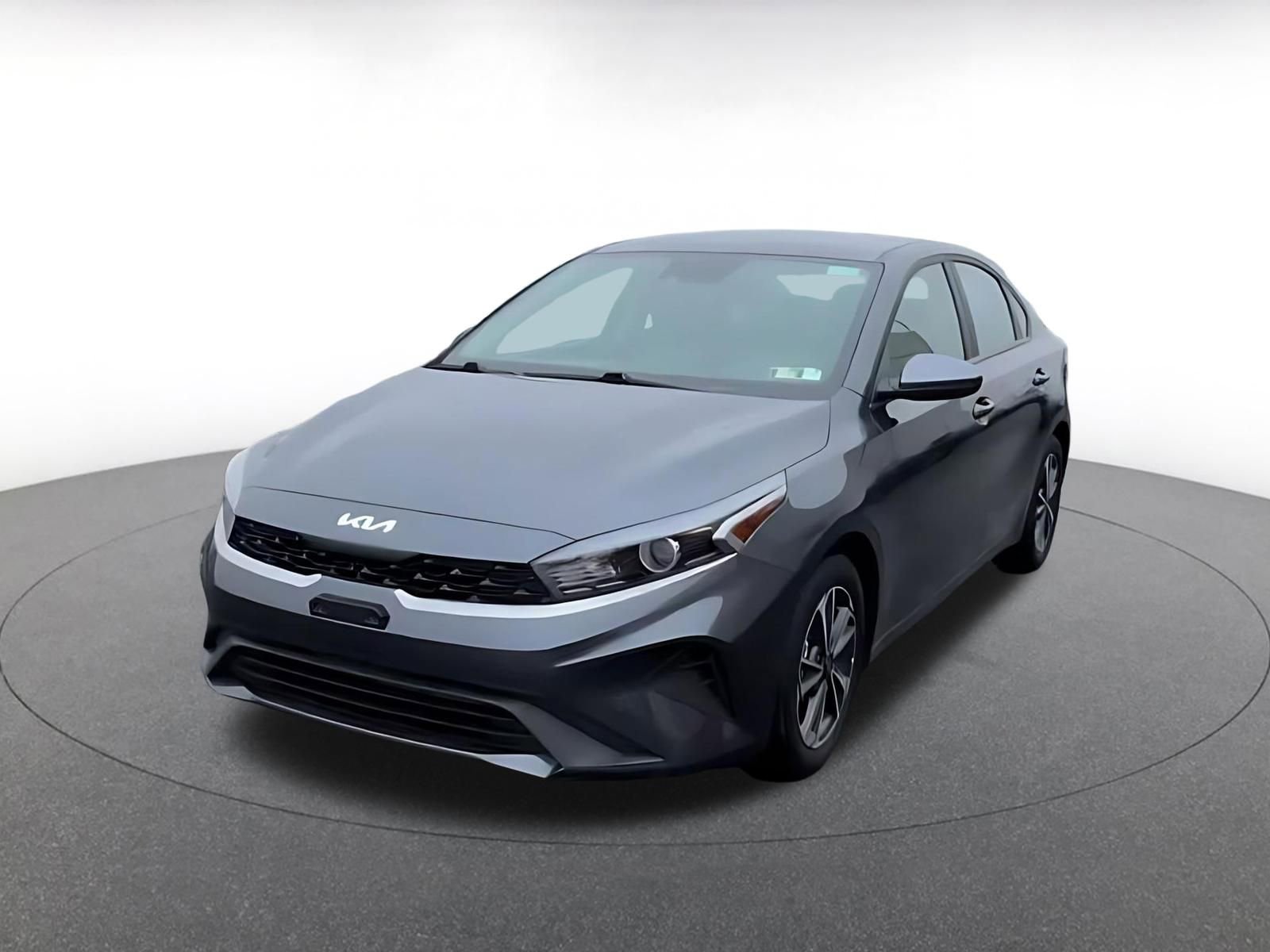 Thumbnail: 2024 Kia Forte - 7