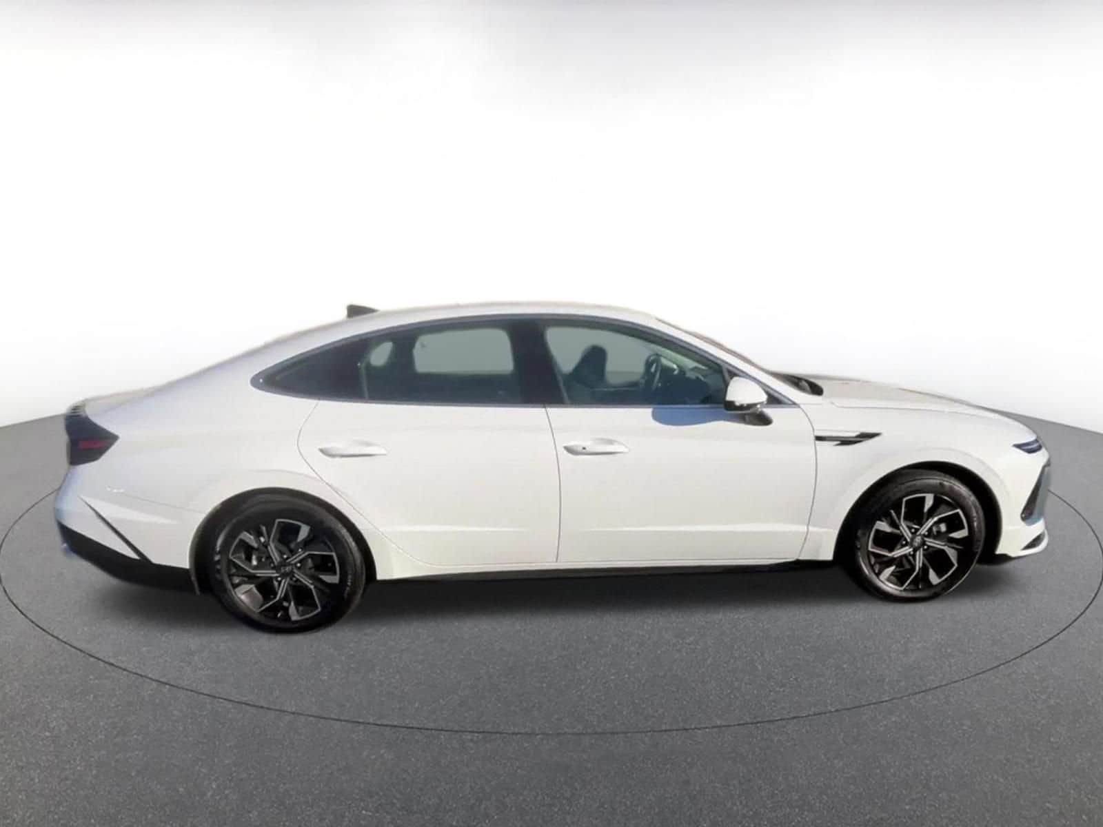 Thumbnail: 2025 Hyundai Sonata - 16