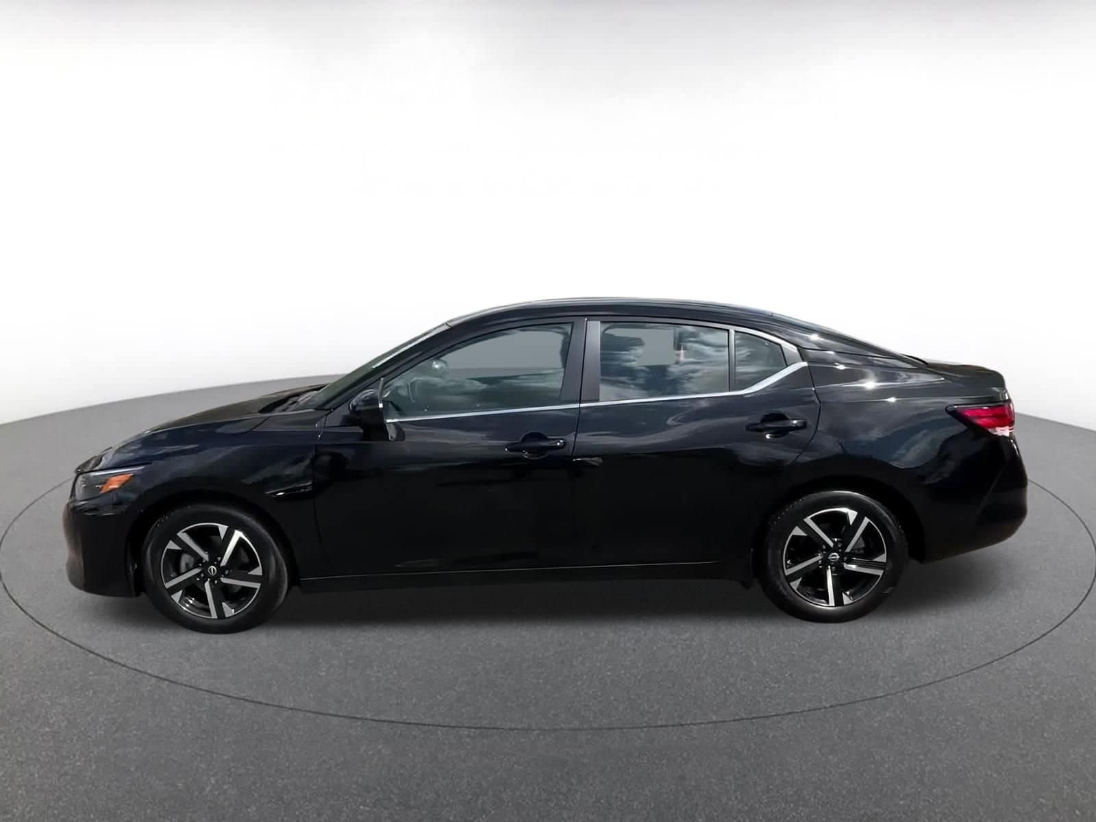 Thumbnail: 2024 Nissan Sentra - 8