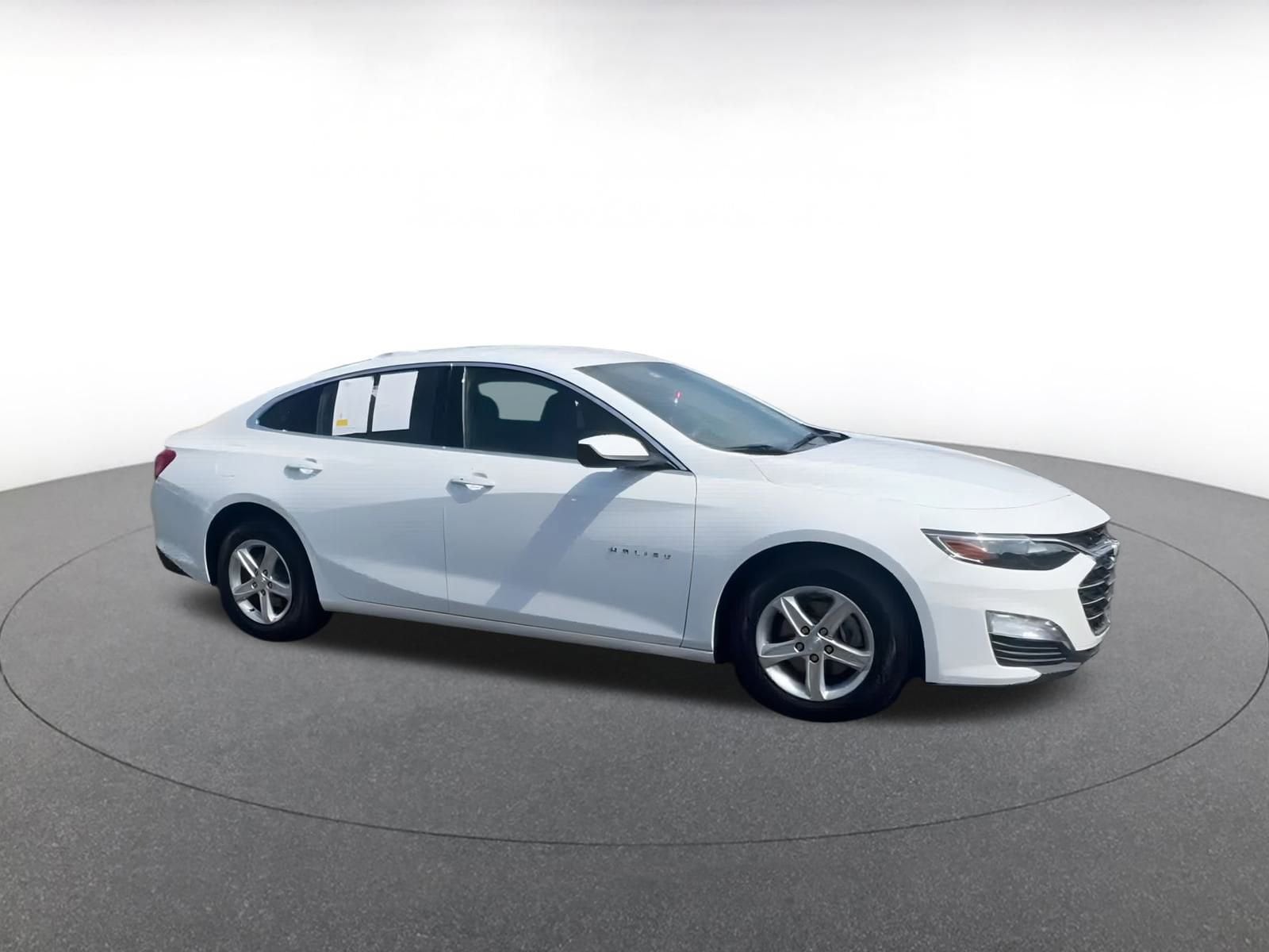 Thumbnail: 2024 Chevrolet Malibu - 1
