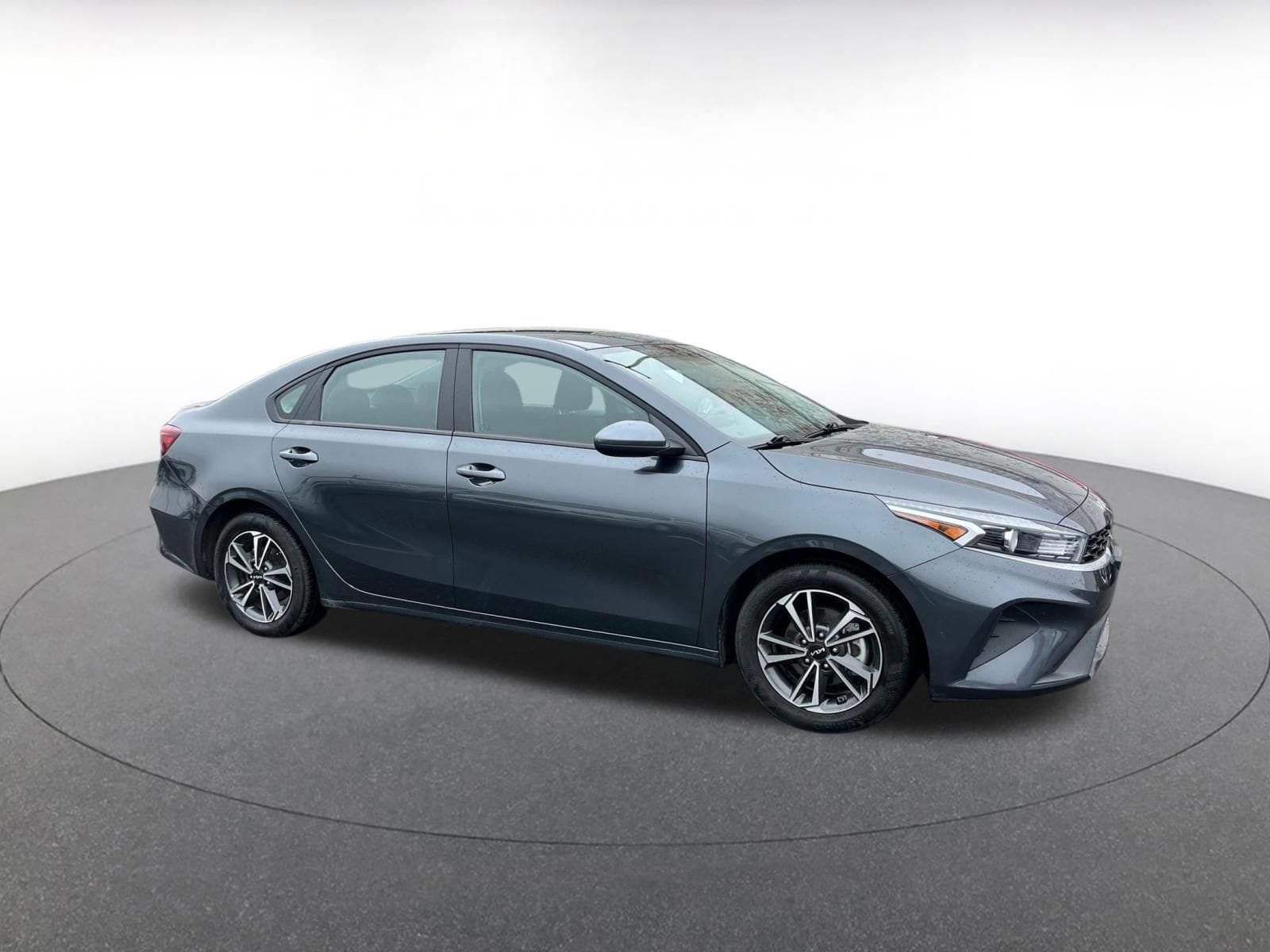 Thumbnail: 2024 Kia Forte - 1