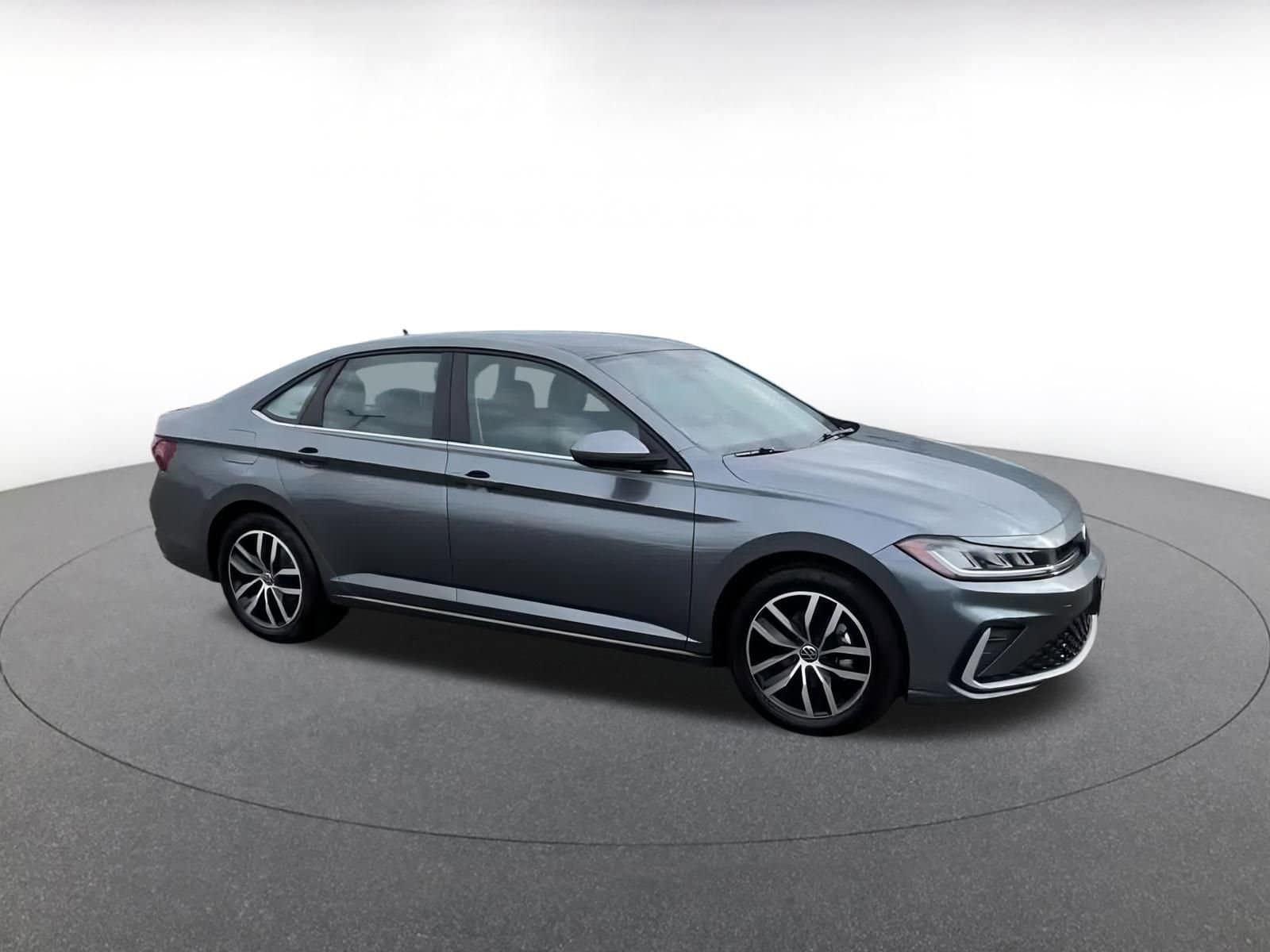 Thumbnail: 2025 Volkswagen Jetta - 2