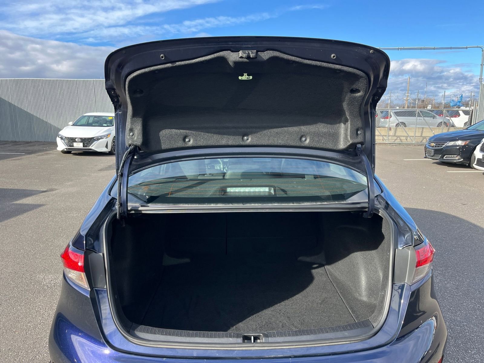 Thumbnail: 2025 Toyota Corolla - 30