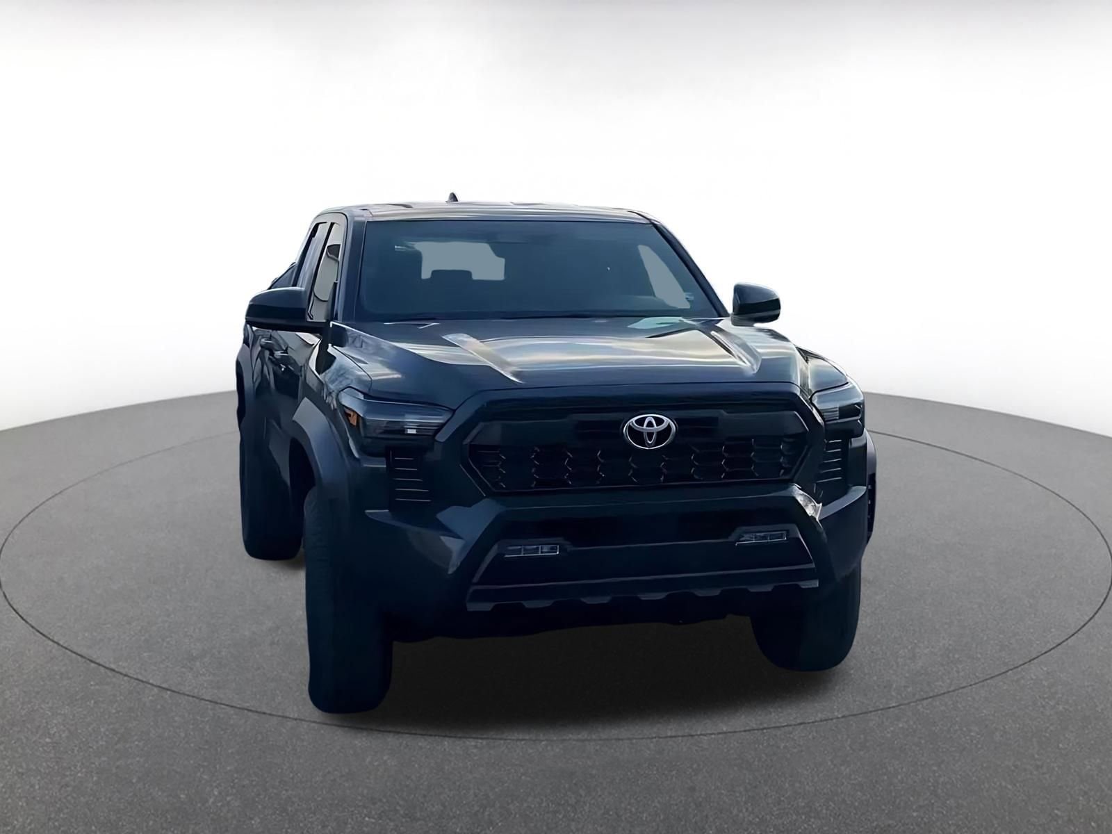 Thumbnail: 2025 Toyota Tacoma - 3