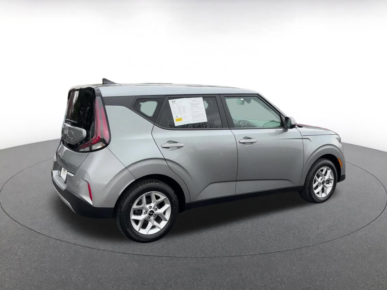 2024 Kia Soul LX 15