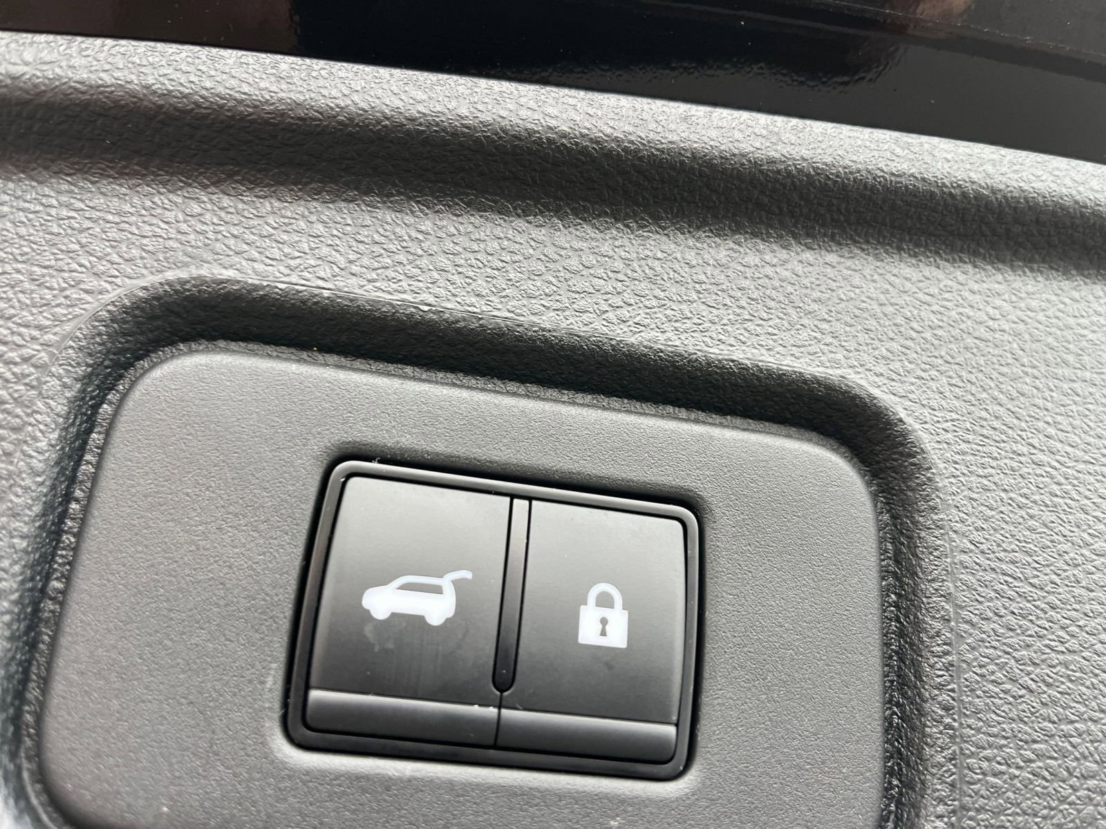 Thumbnail: 2025 Nissan Pathfinder - 23