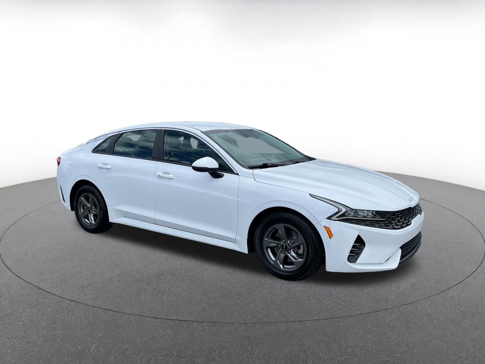 Thumbnail: 2023 Kia K5 - 1