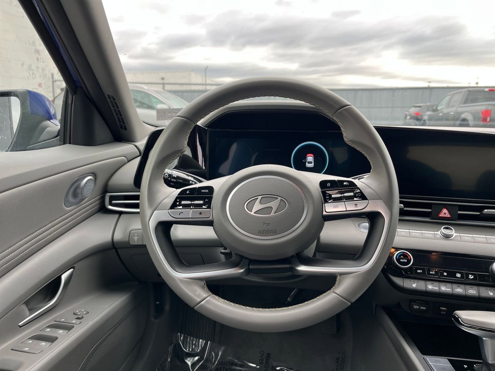 Thumbnail: 2025 Hyundai Elantra - 27