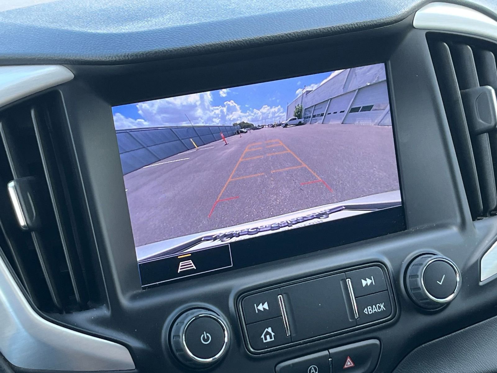 Thumbnail: 2023 GMC Terrain - 17