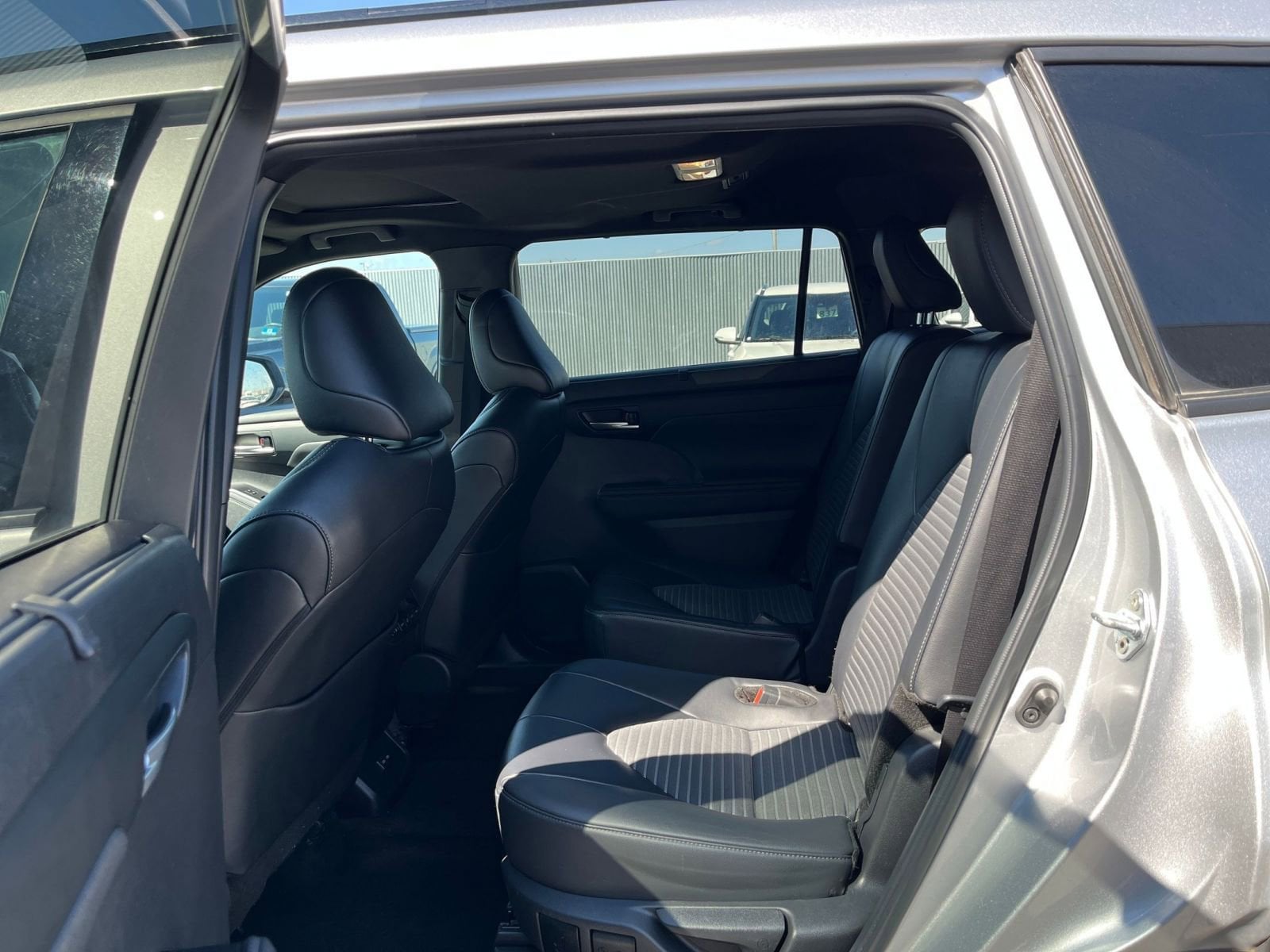 Thumbnail: 2024 Toyota Highlander - 27