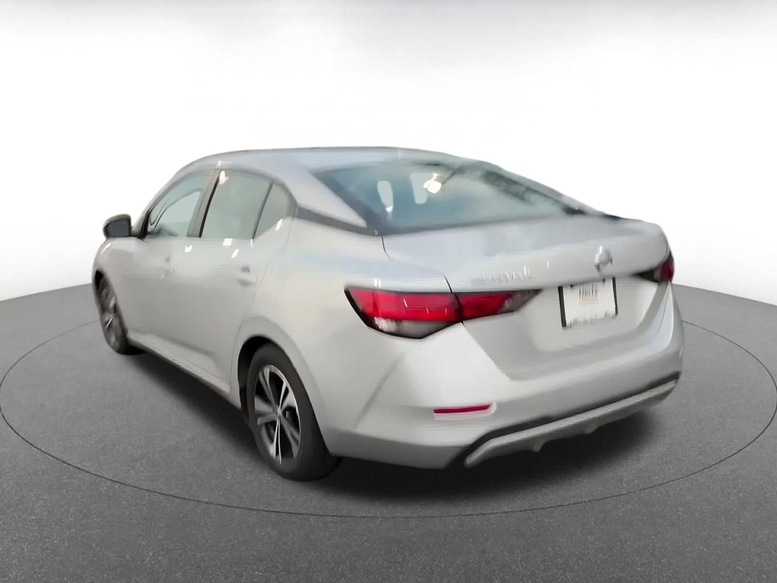 Thumbnail: 2023 Nissan Sentra - 10