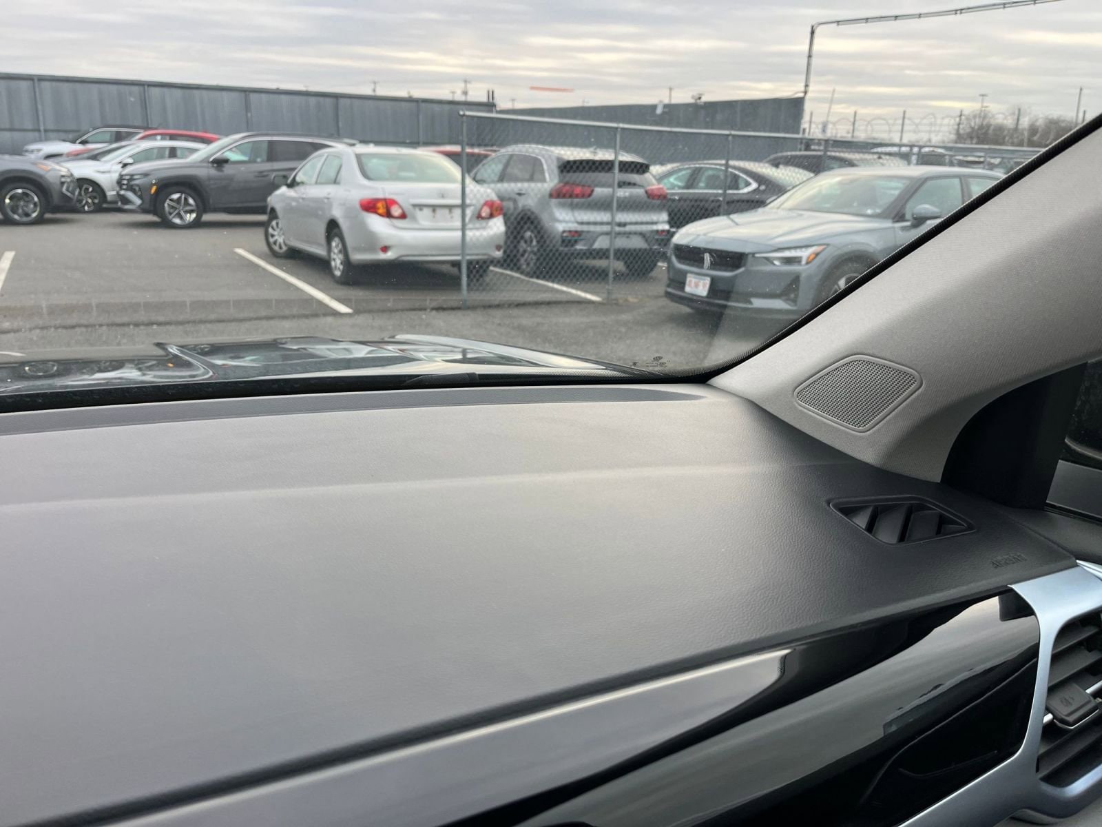 Thumbnail: 2025 Volkswagen Taos - 35