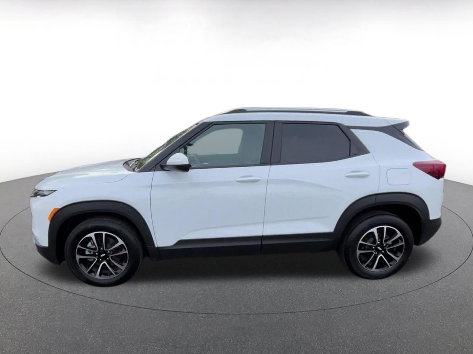 Thumbnail: 2025 Chevrolet TrailBlazer - 9