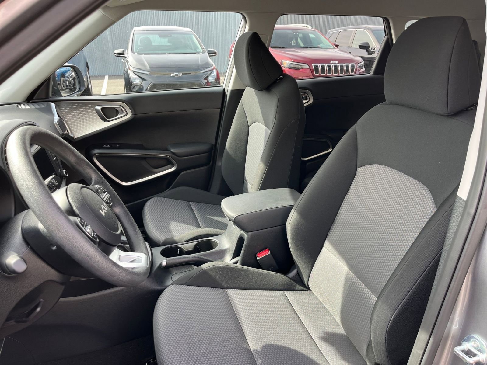 2024 Kia Soul LX 33