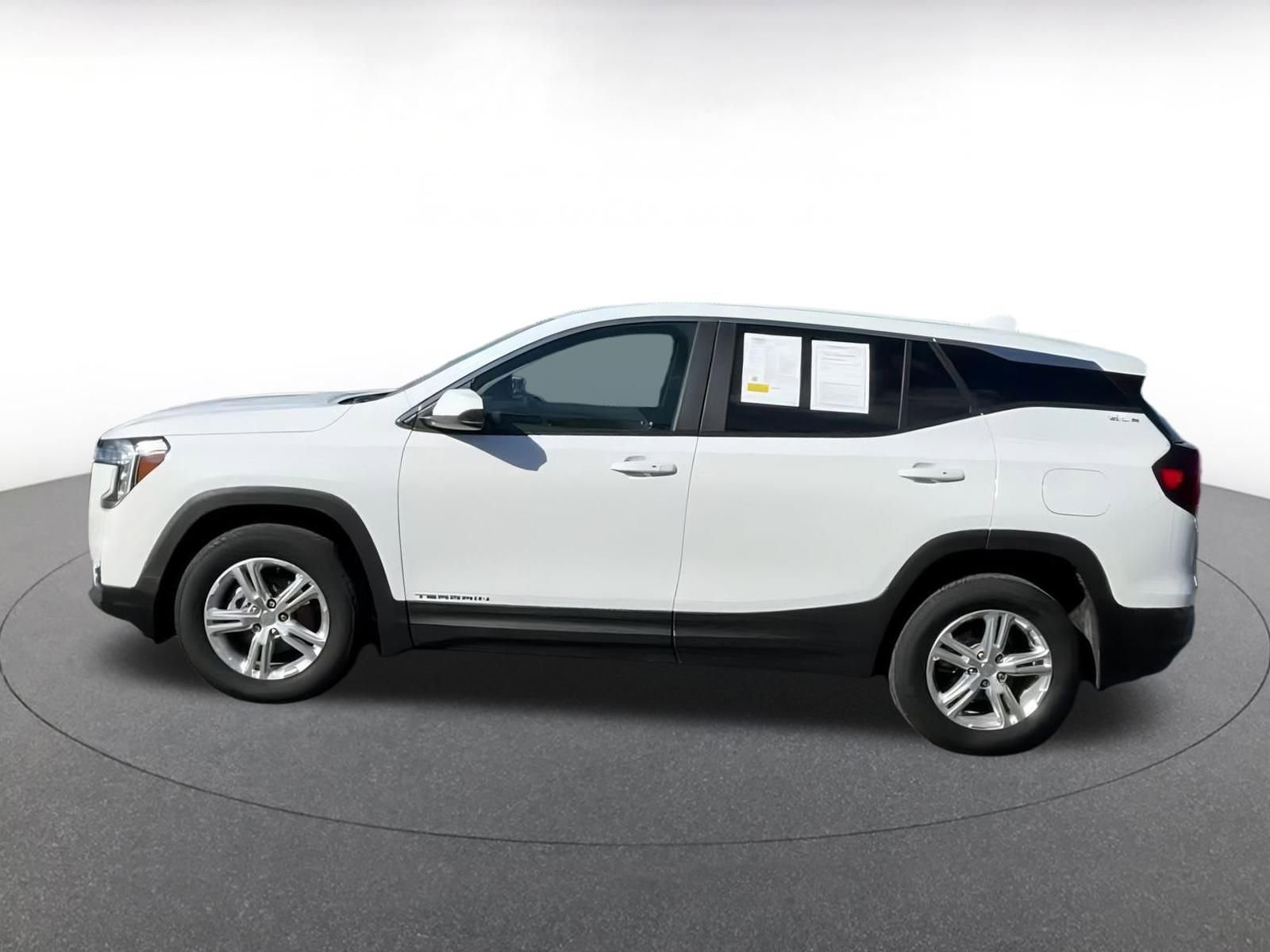 2024 GMC Terrain SLE 8