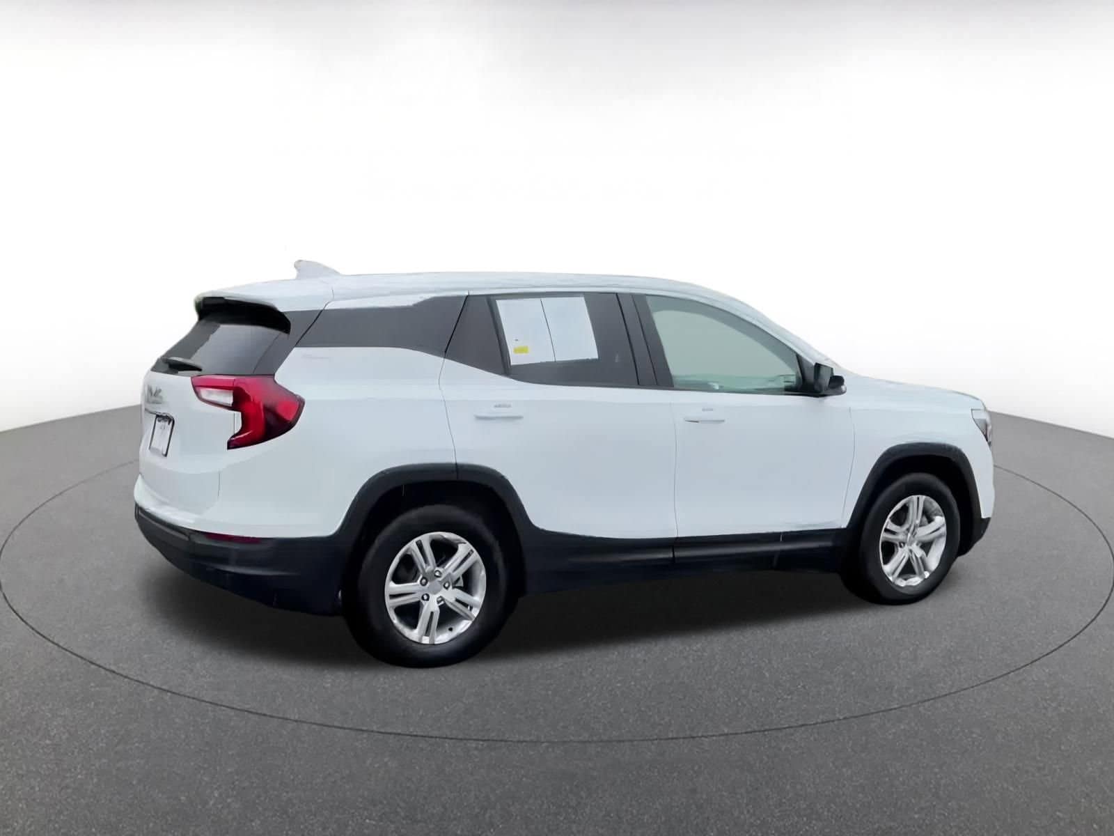 Thumbnail: 2024 GMC Terrain - 14