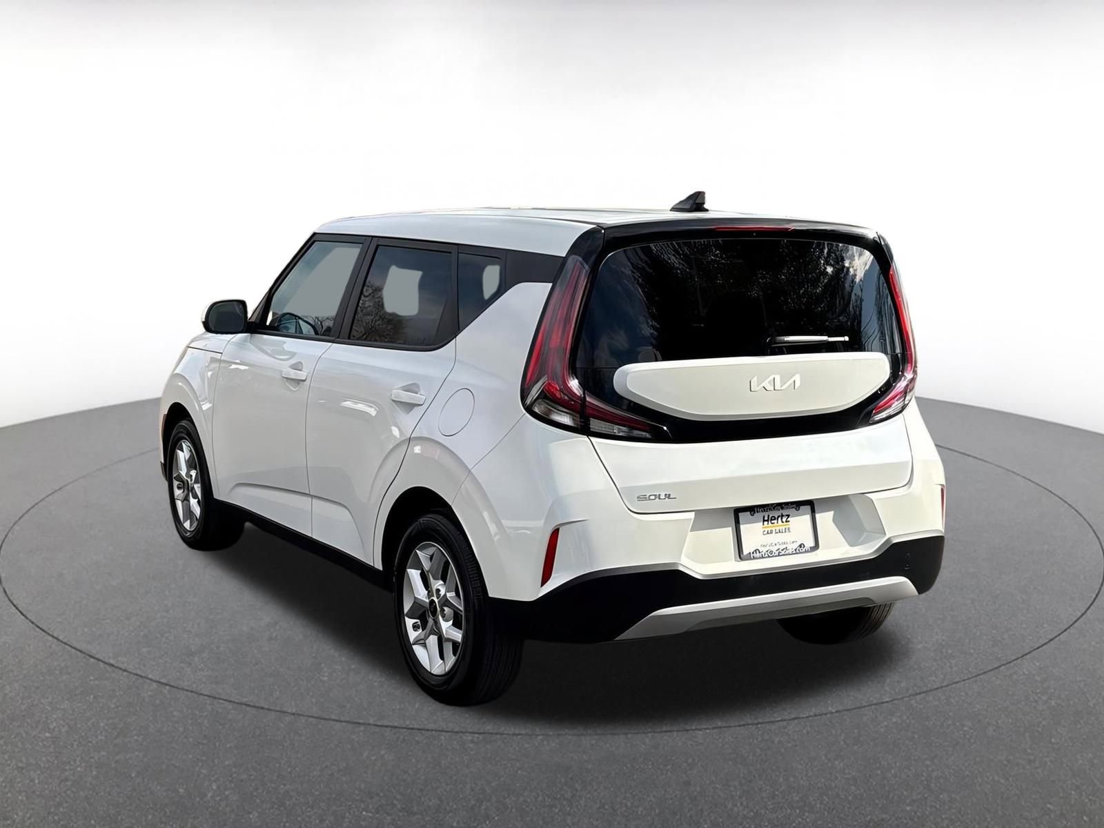 2024 Kia Soul LX 15