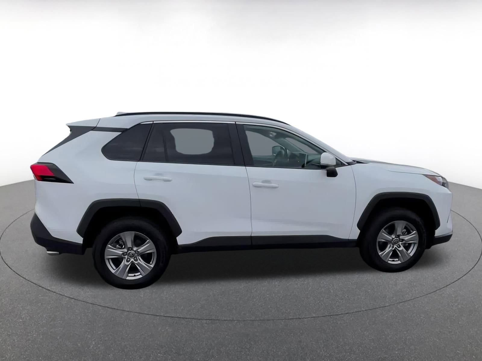 Thumbnail: 2025 Toyota RAV4 - 16