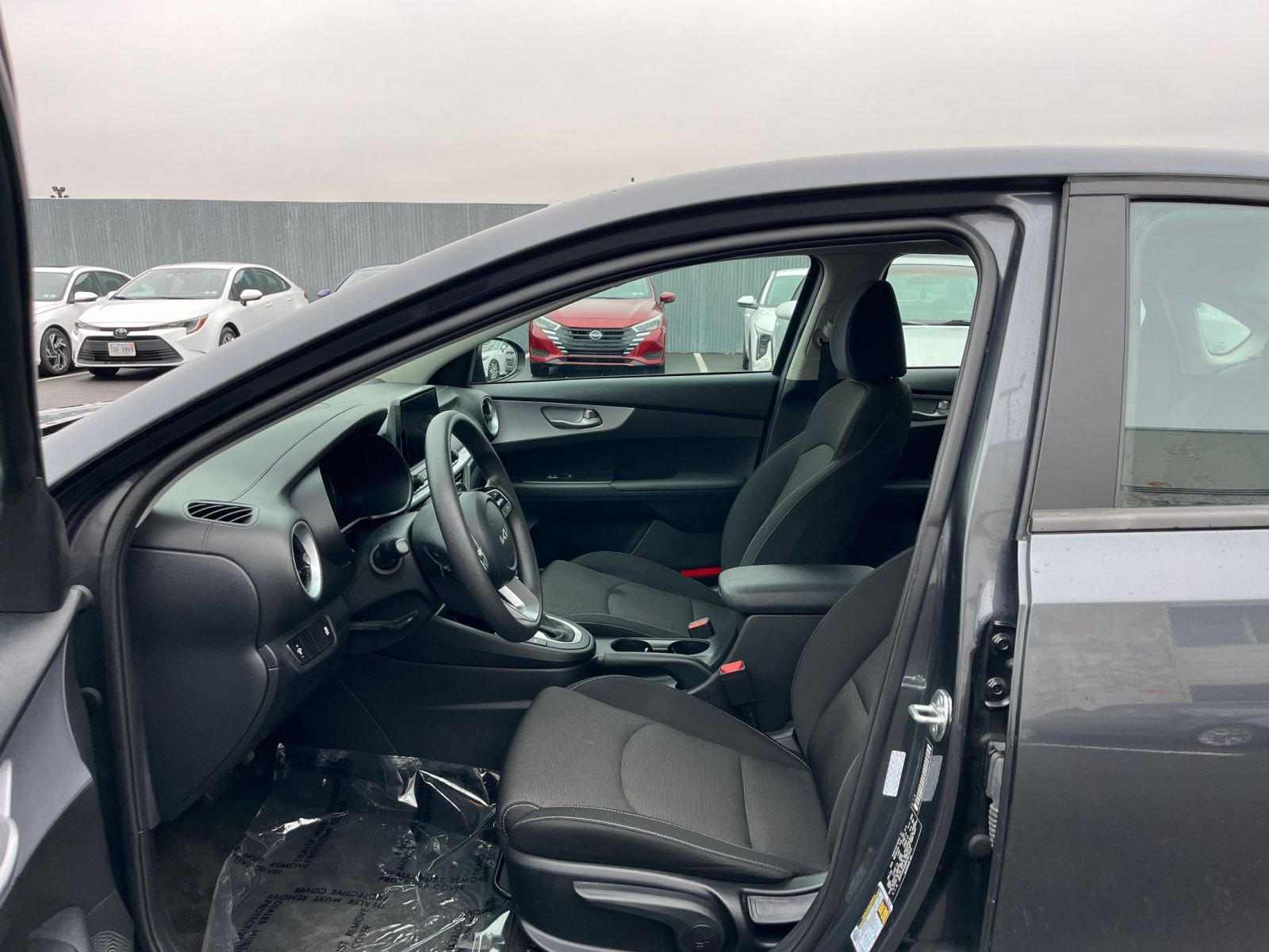 Thumbnail: 2024 Kia Forte - 24