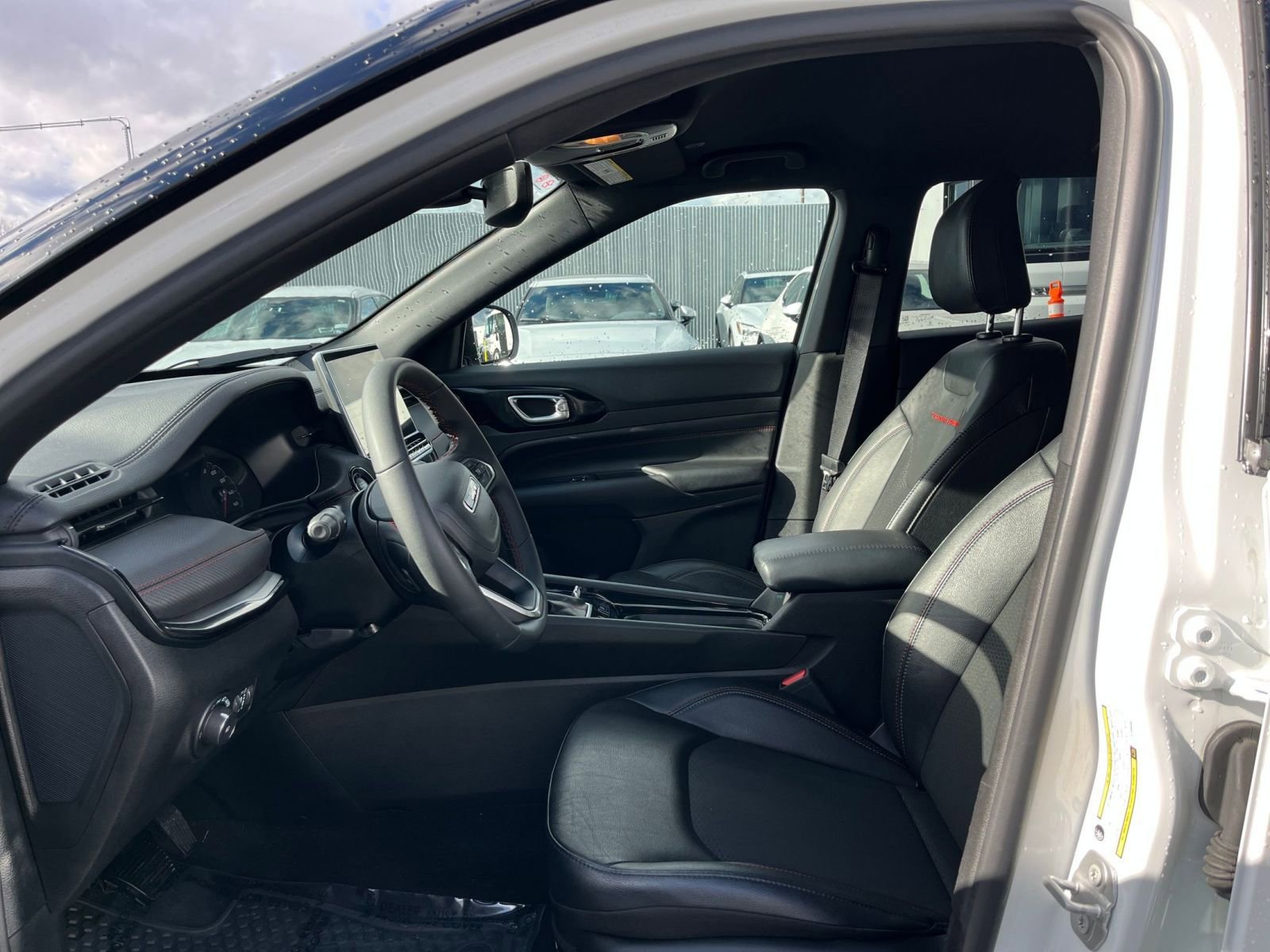 Thumbnail: 2025 Jeep Compass - 25