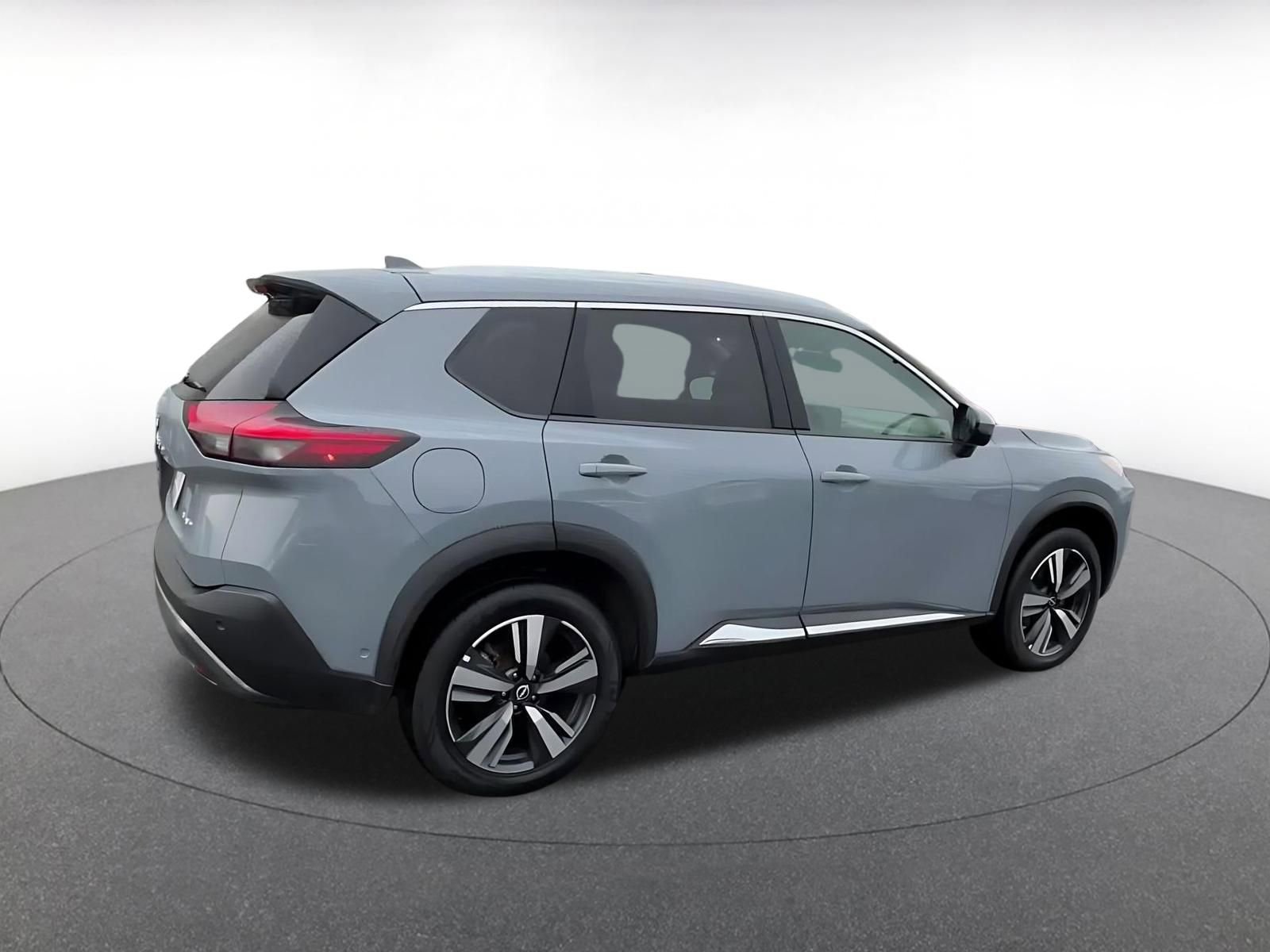 Thumbnail: 2023 Nissan Rogue - 15