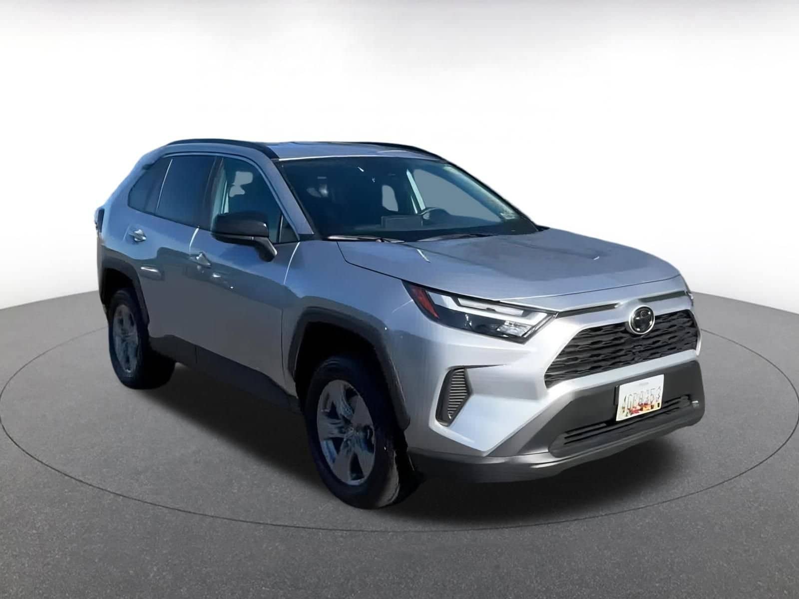 Thumbnail: 2025 Toyota RAV4 - 3
