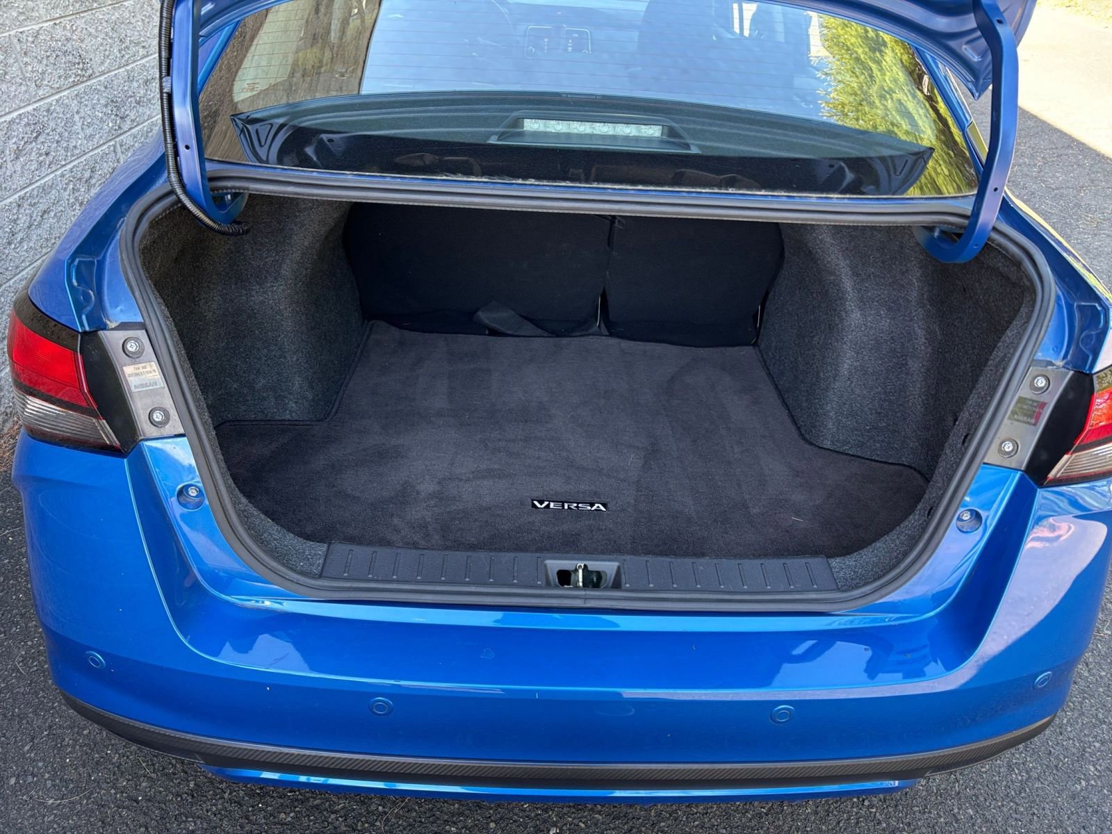 2023 Nissan Versa 1.6 SV 31