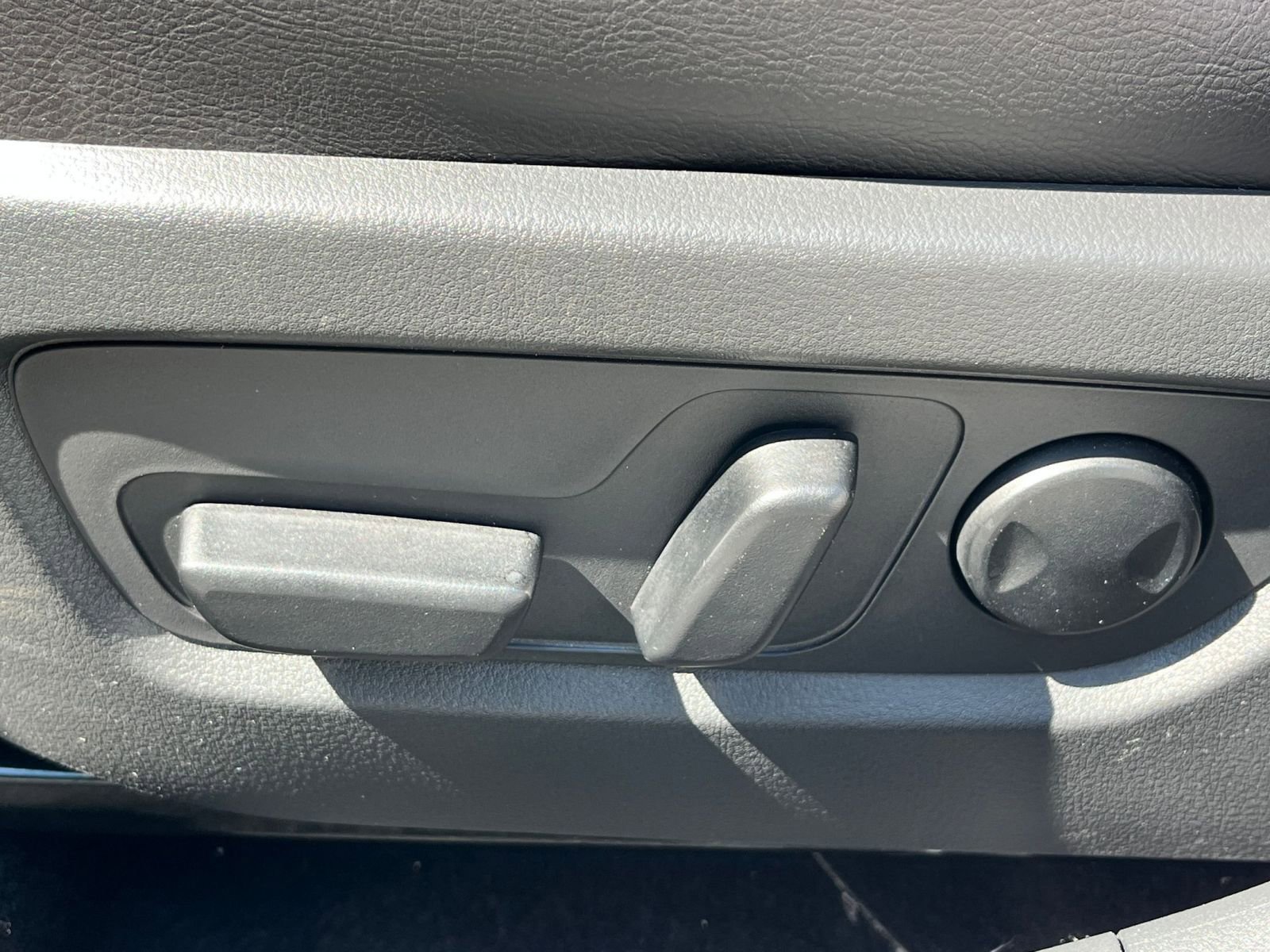 Thumbnail: 2025 Mazda CX-50 - 22