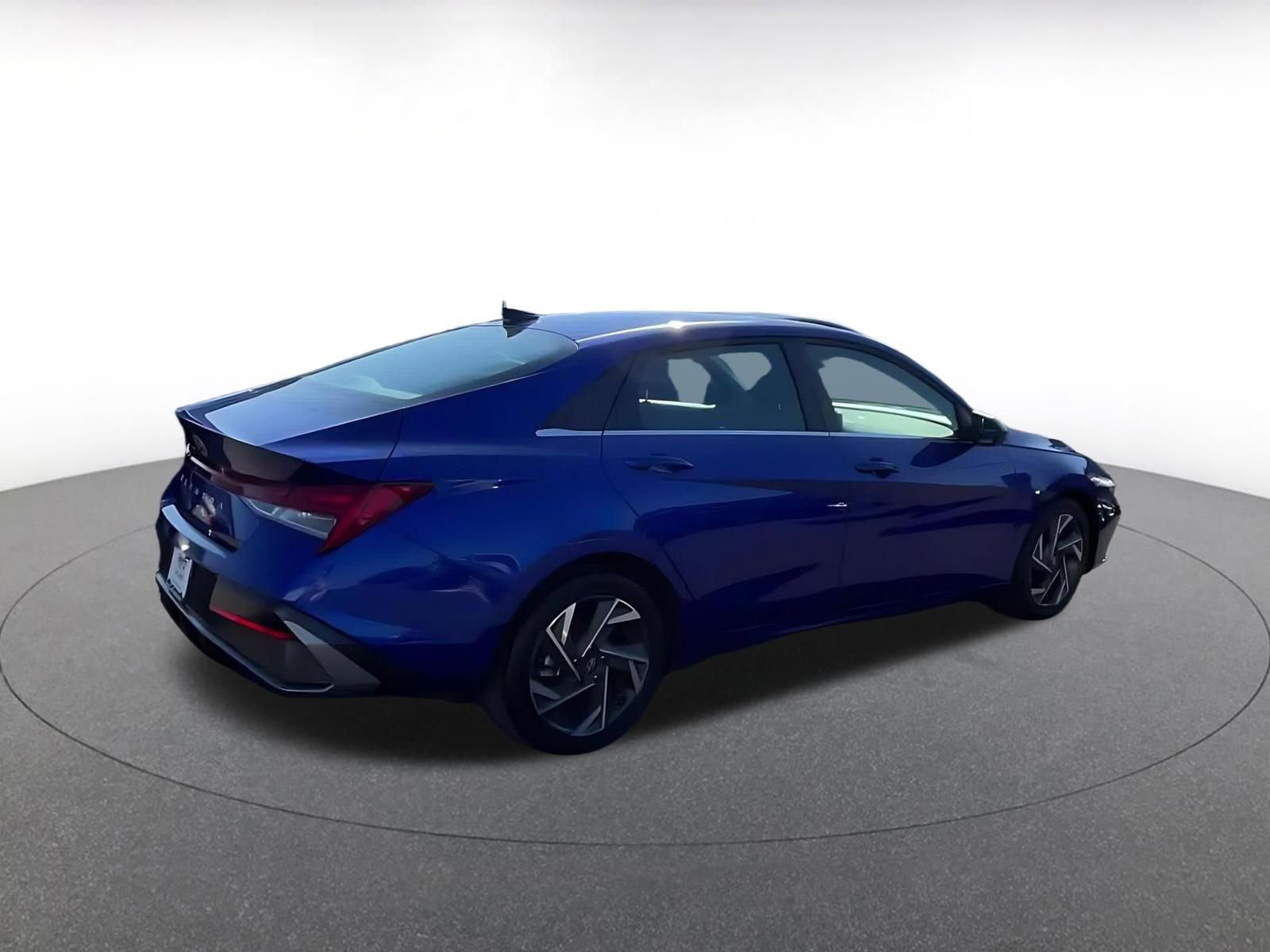 Thumbnail: 2025 Hyundai Elantra - 15
