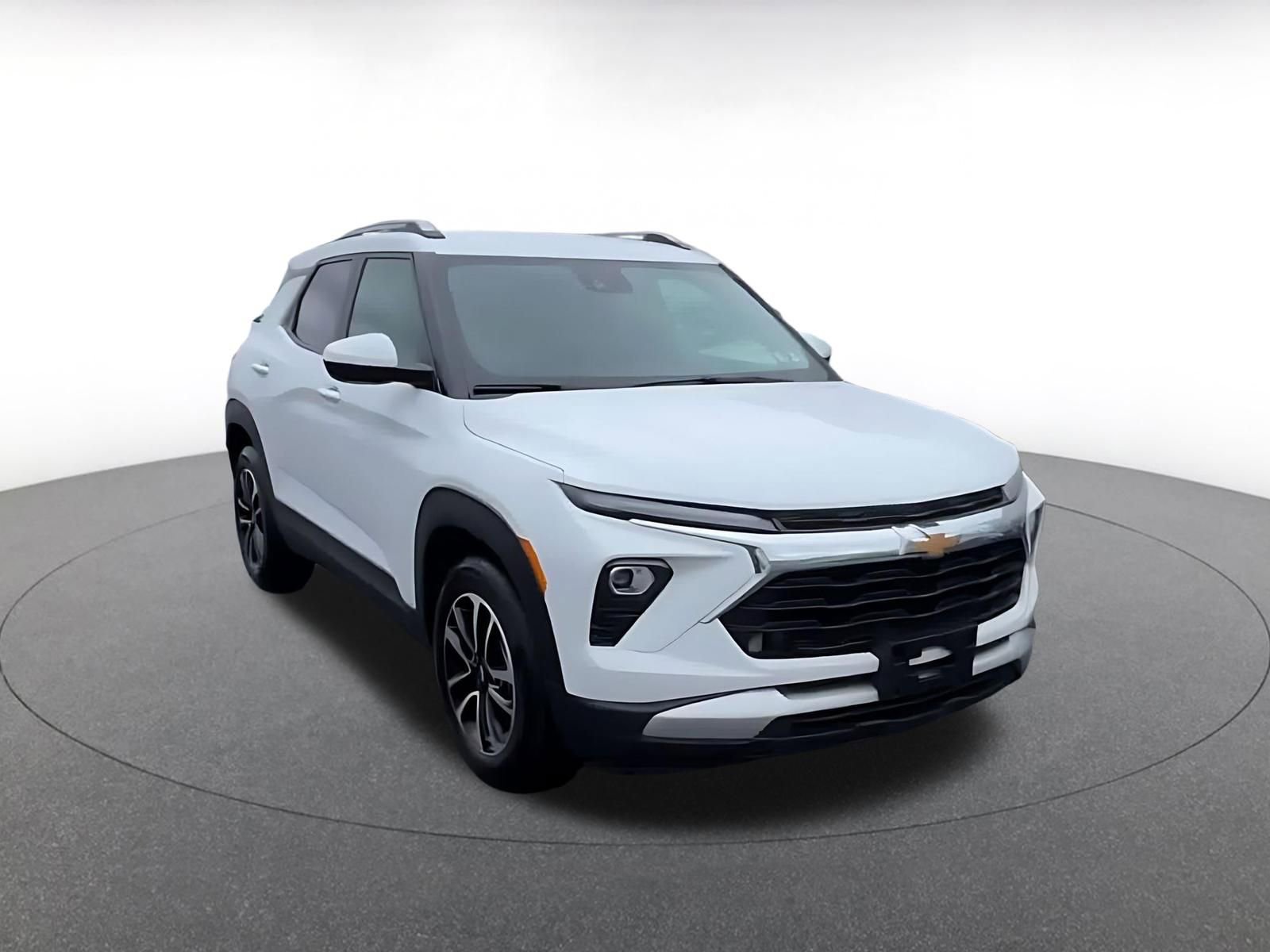 Thumbnail: 2025 Chevrolet TrailBlazer - 2
