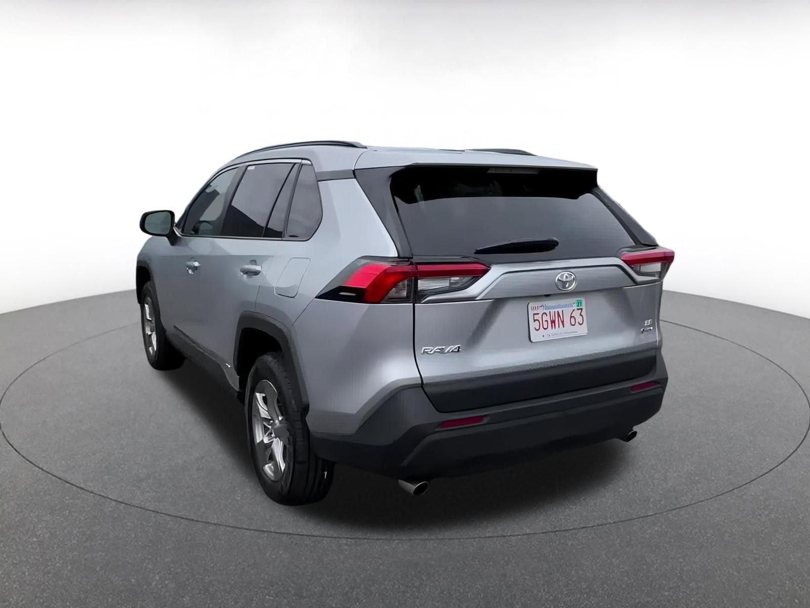 Thumbnail: 2025 Toyota RAV4 - 11