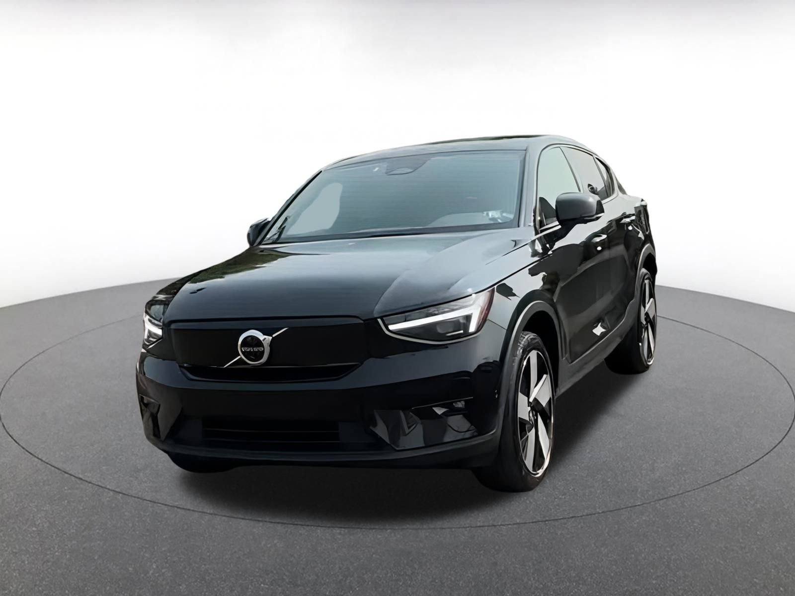 Thumbnail: 2023 Volvo C40 - 7