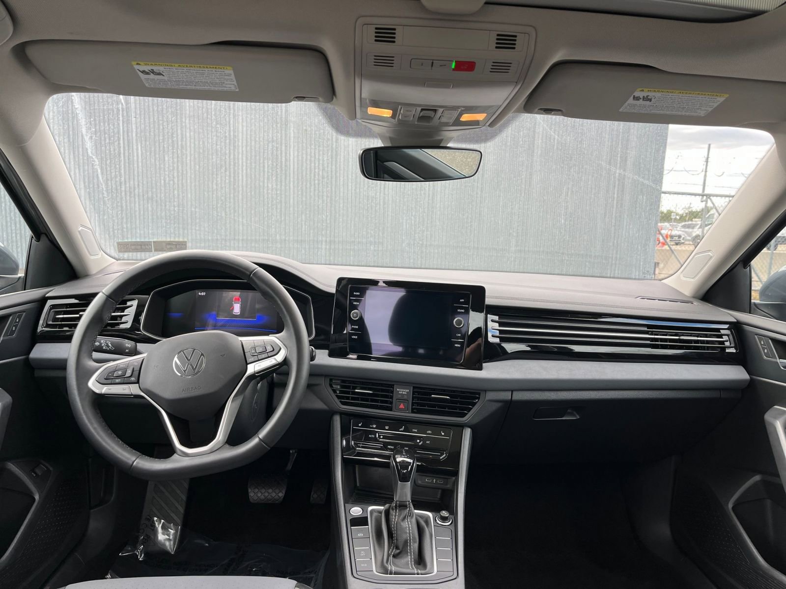 Thumbnail: 2025 Volkswagen Jetta - 32