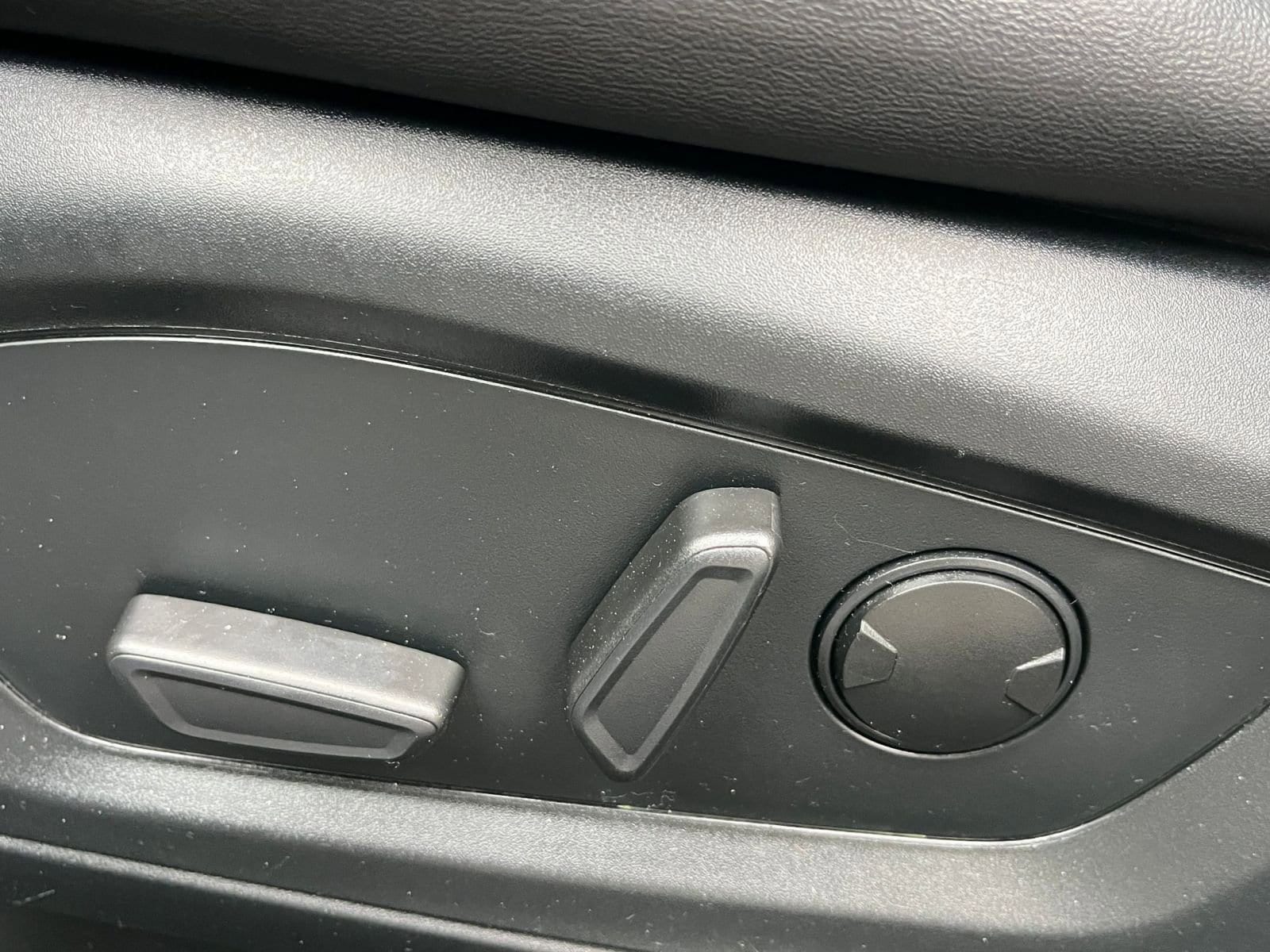Thumbnail: 2024 Ford Explorer - 22