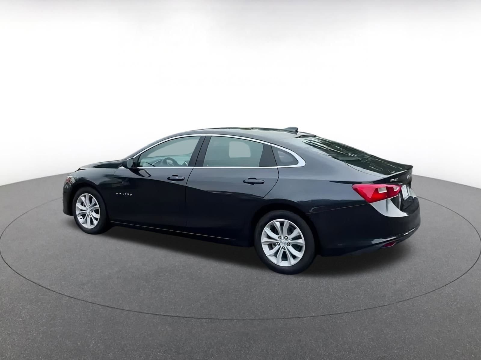 Thumbnail: 2023 Chevrolet Malibu - 11
