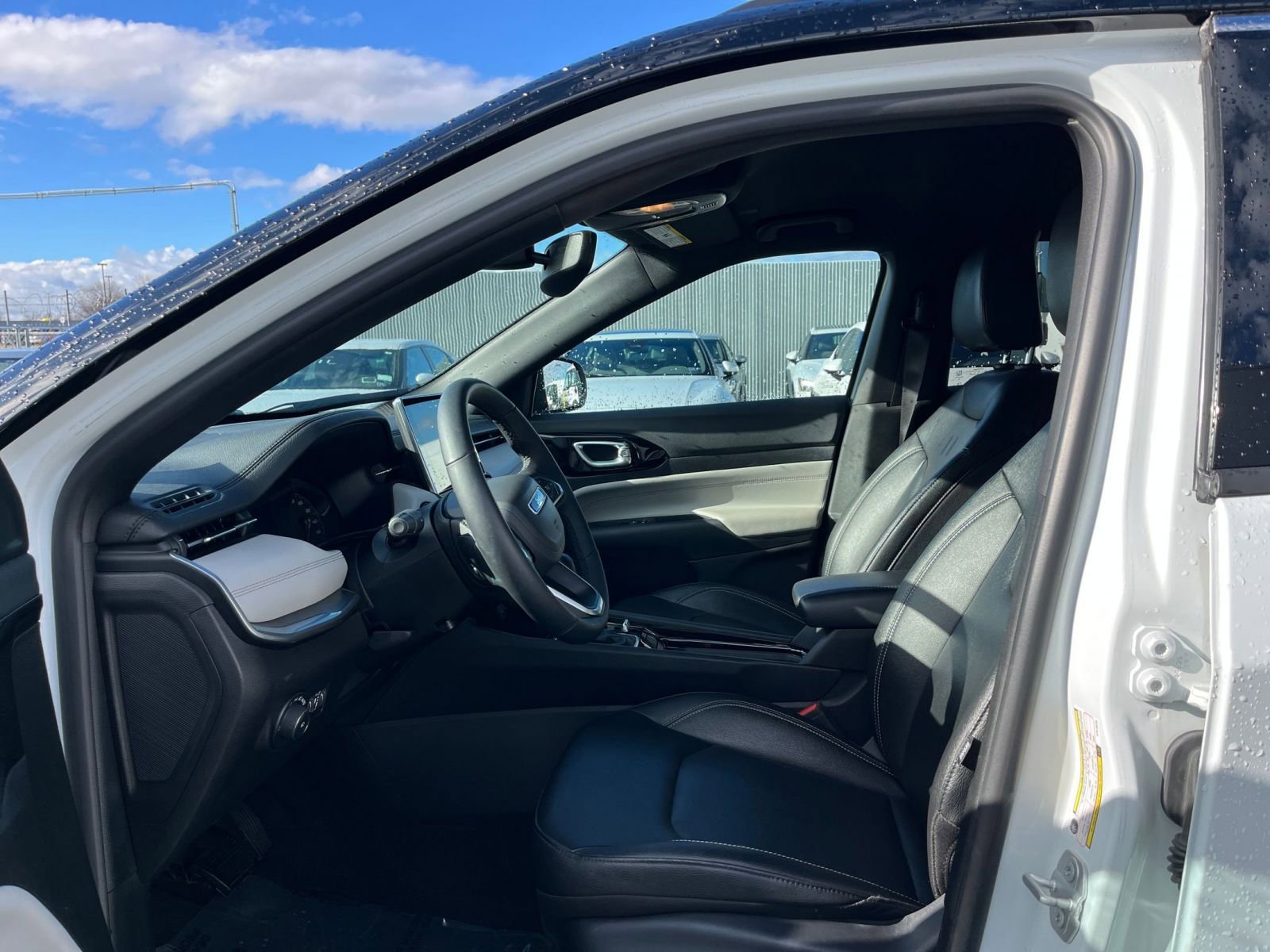 Thumbnail: 2025 Jeep Compass - 27