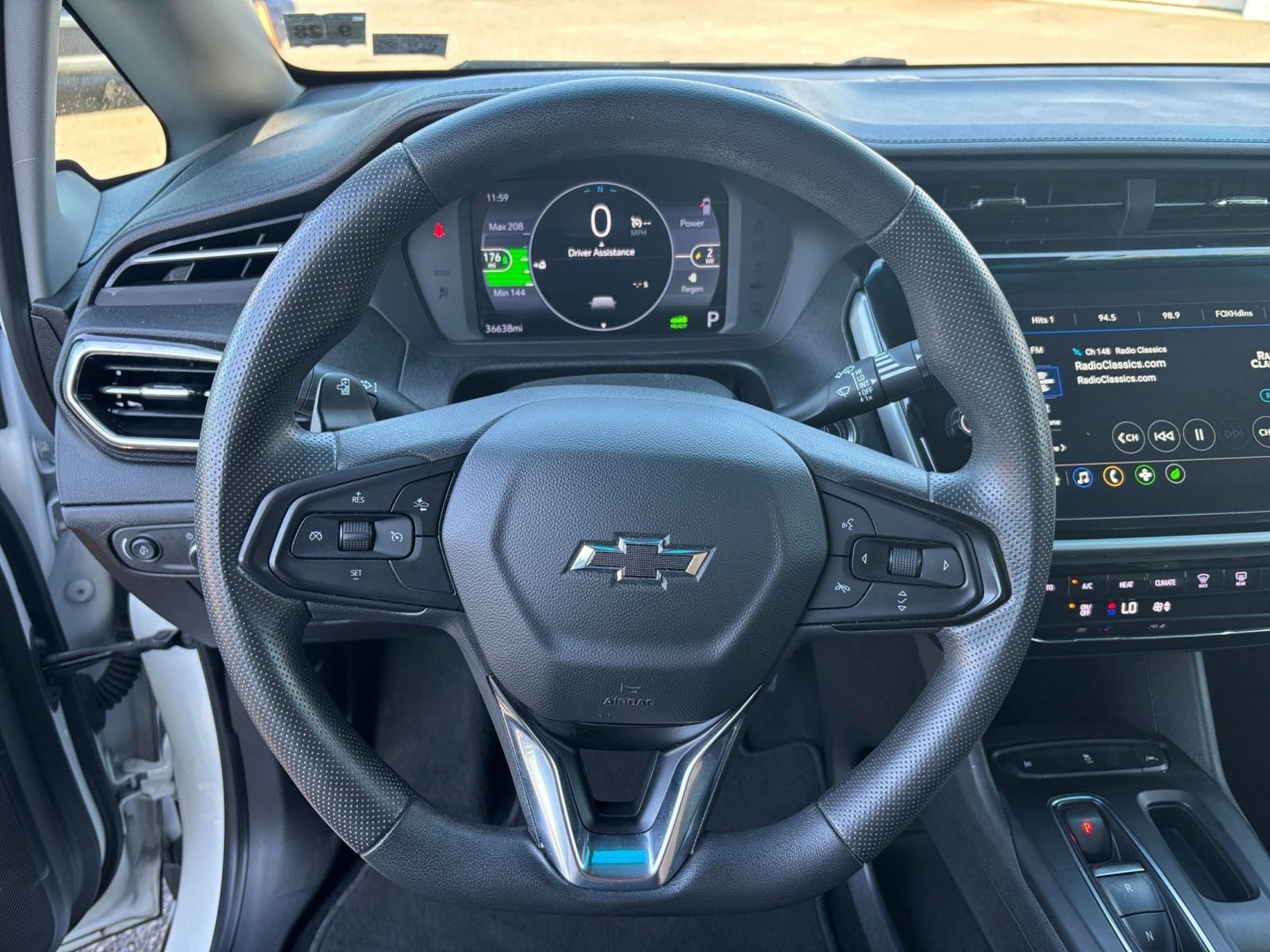 Thumbnail: 2023 Chevrolet Bolt EV - 32