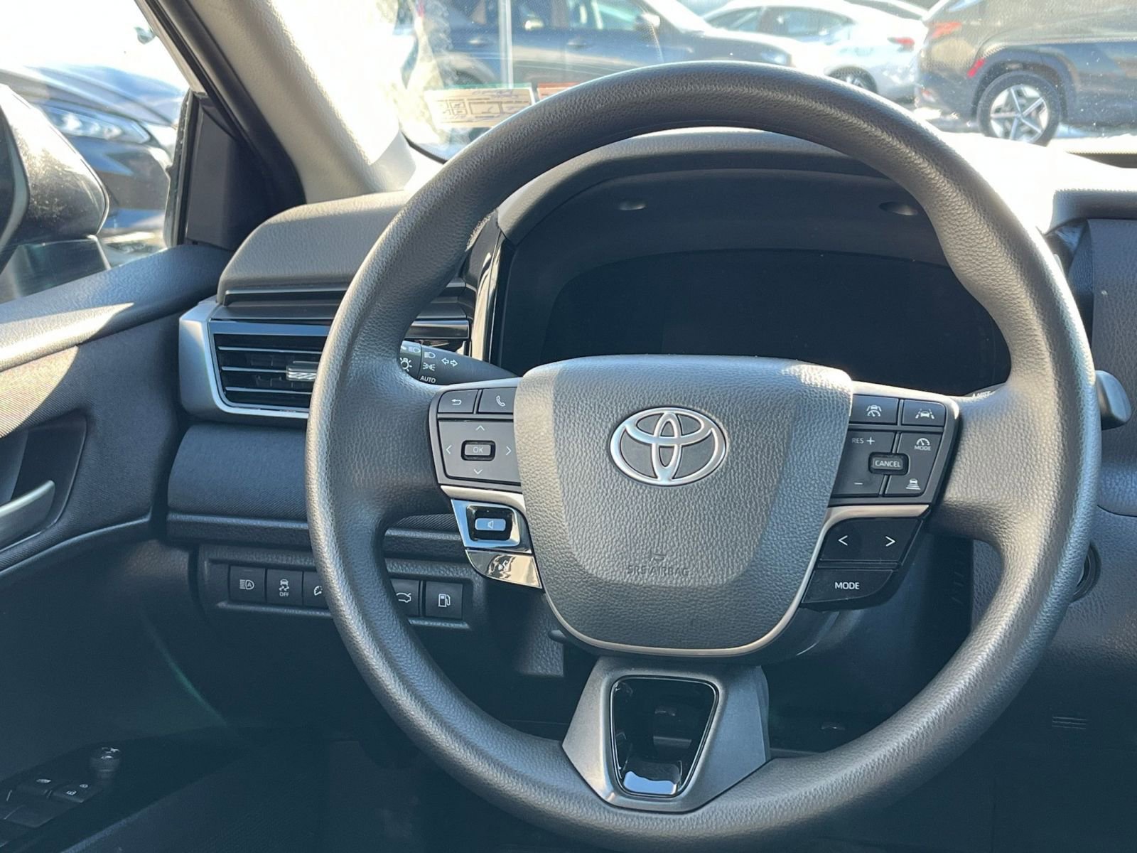 Thumbnail: 2025 Toyota Camry - 27