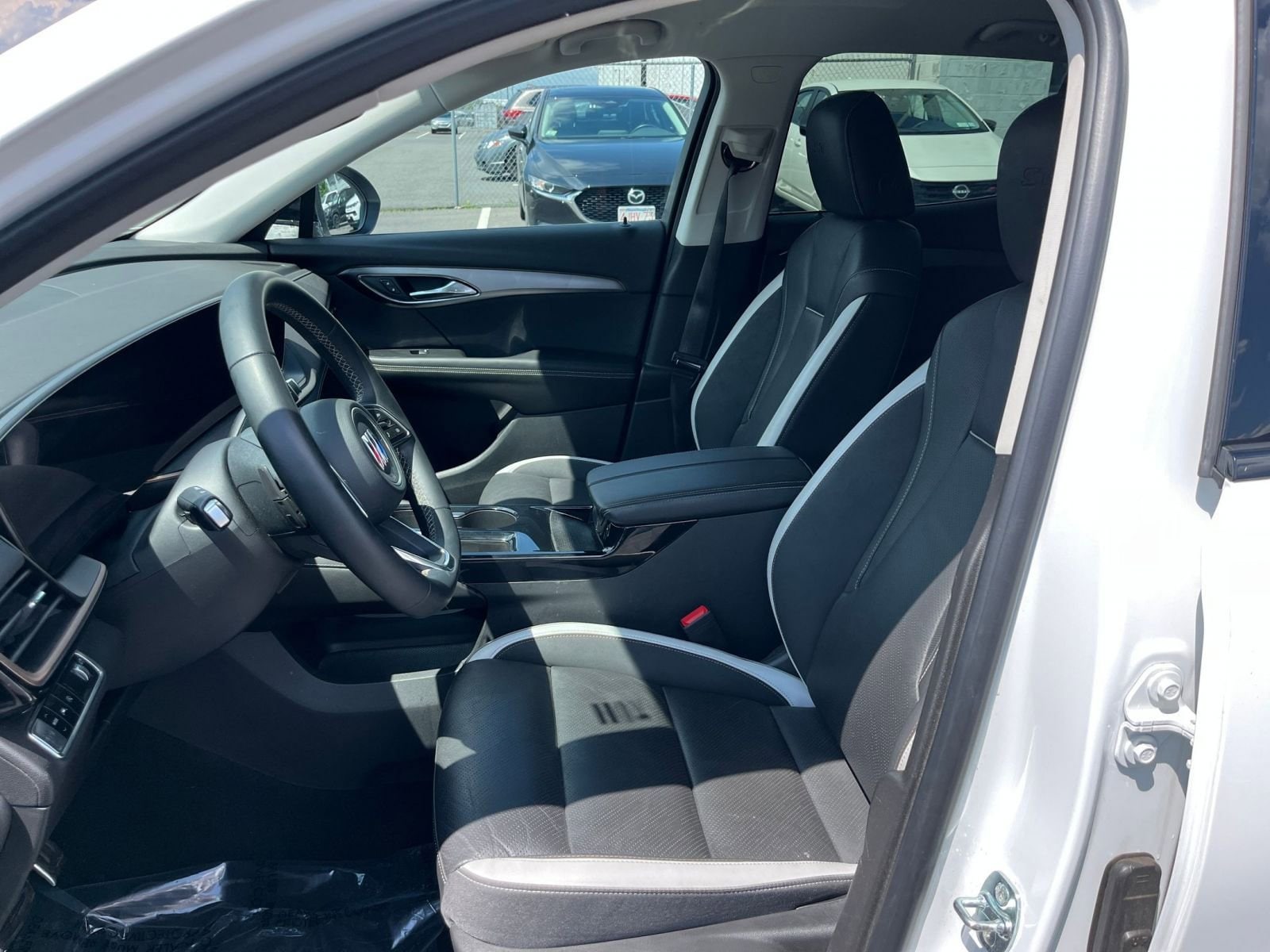 Thumbnail: 2024 Buick Envision - 25