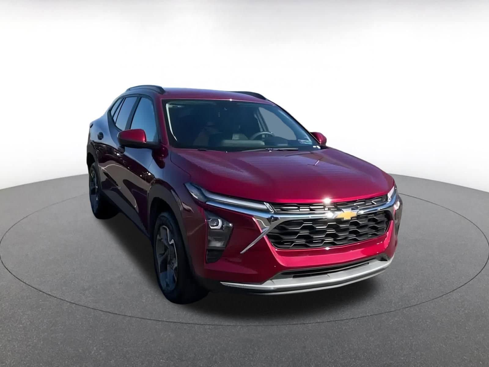 Thumbnail: 2025 Chevrolet Trax - 3