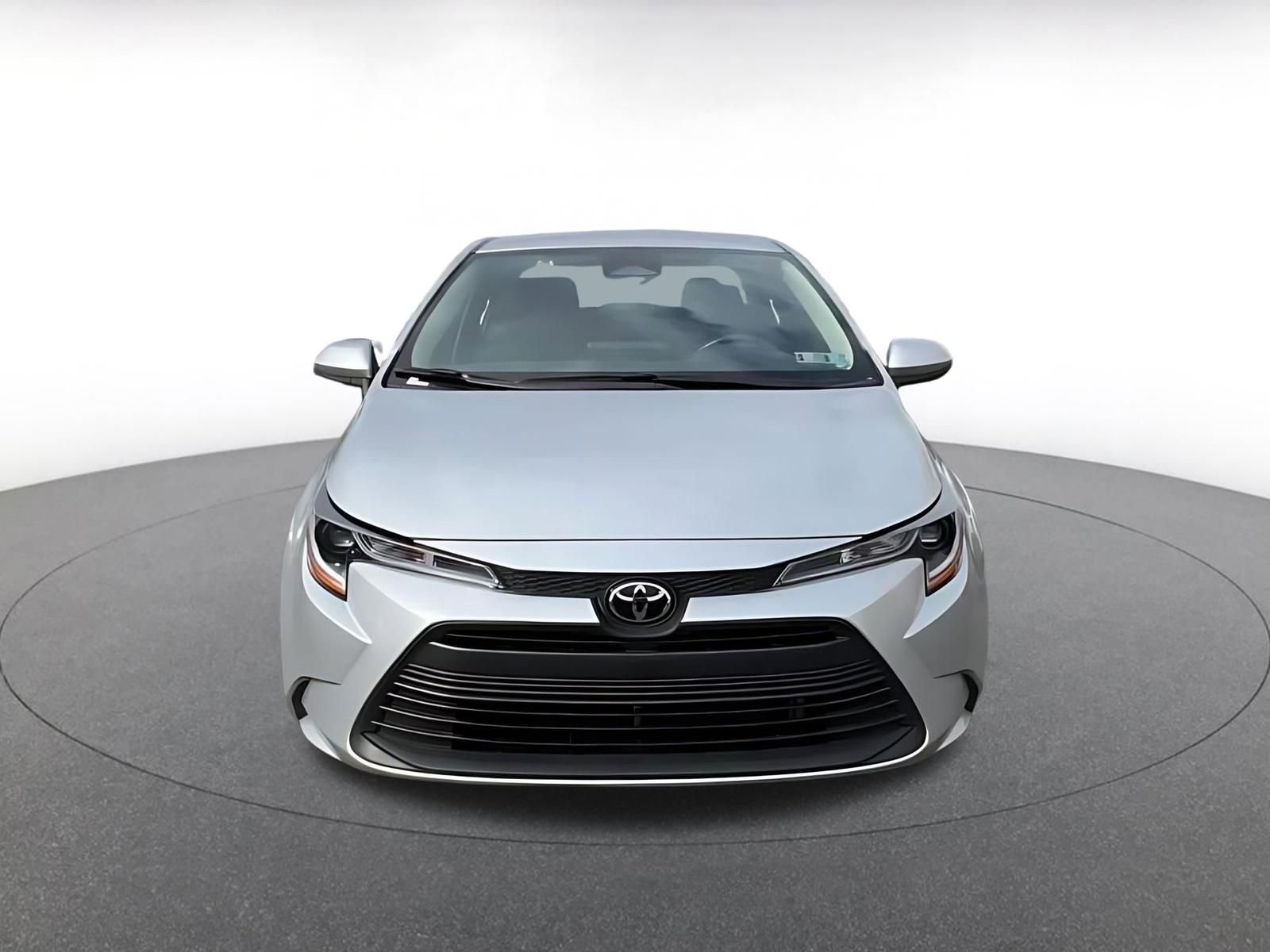 Thumbnail: 2025 Toyota Corolla - 4