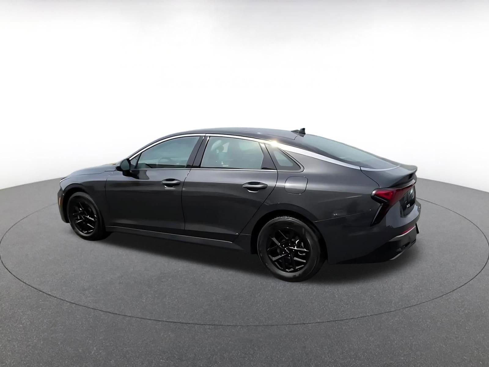 Thumbnail: 2025 Kia K5 - 10