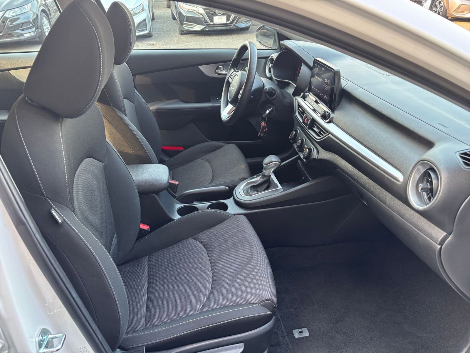 2024 Kia Forte LXS 27