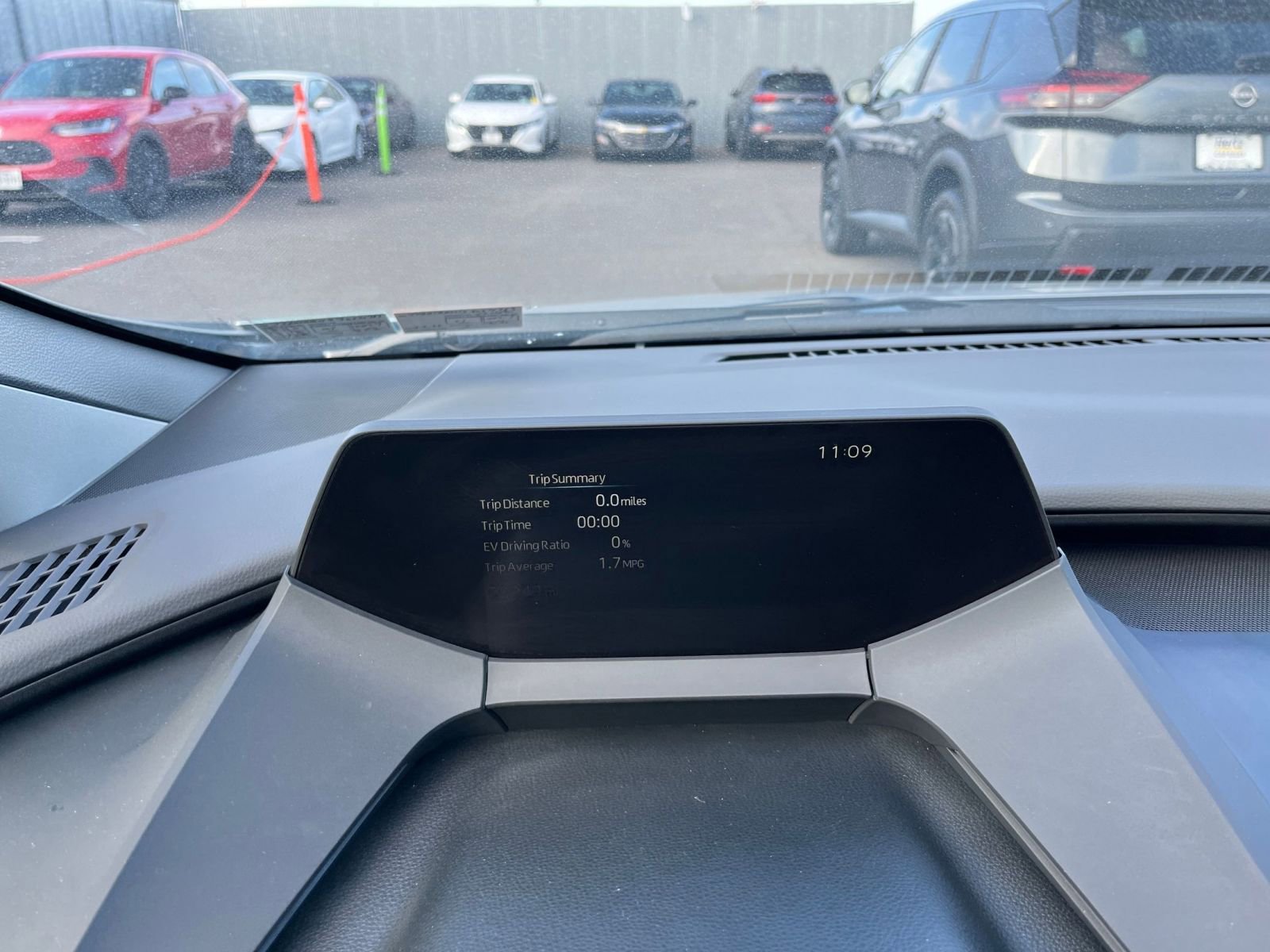 Thumbnail: 2025 Toyota Prius - 33